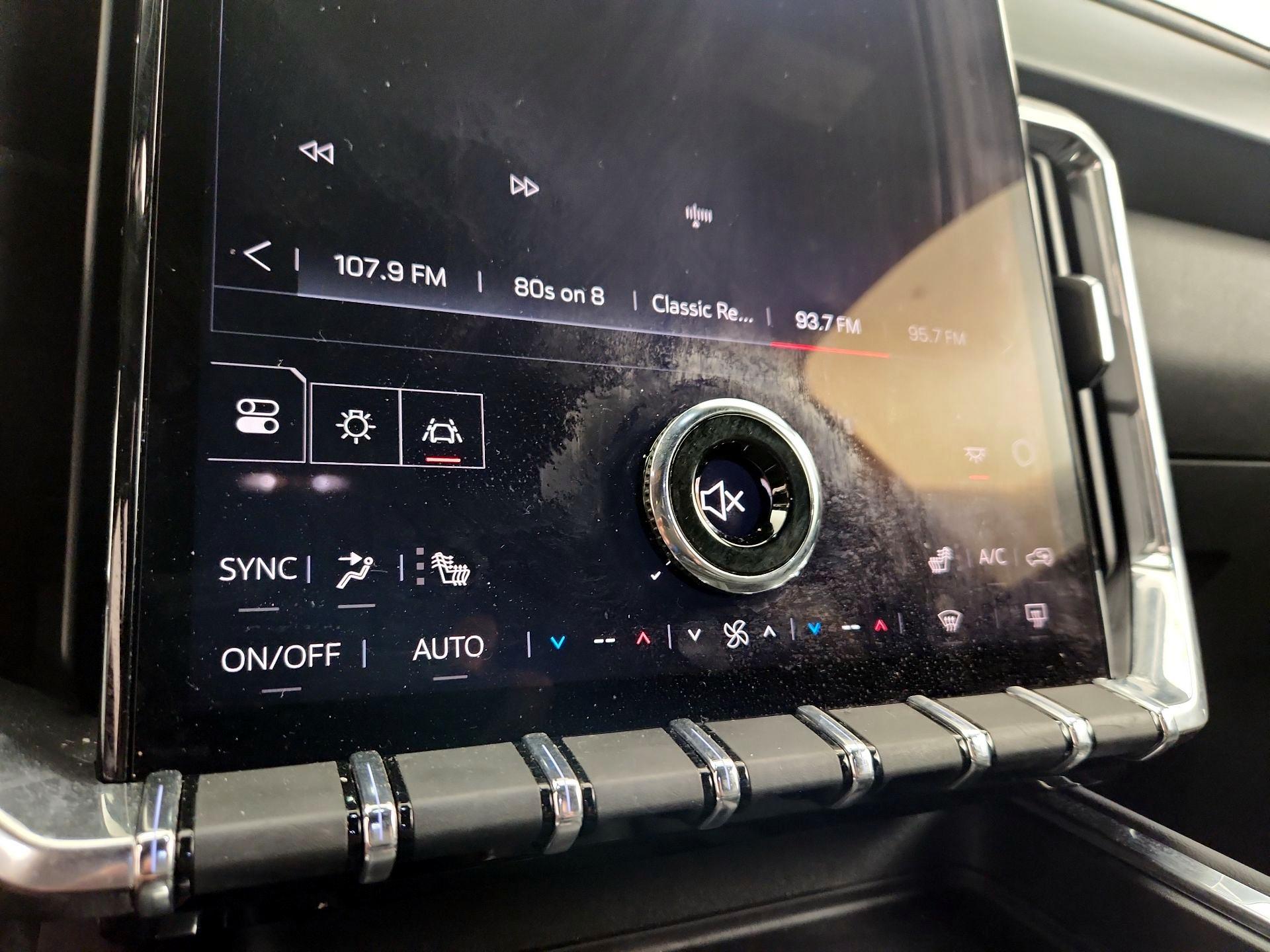 Thumbnail: 2025 GMC Acadia - 17