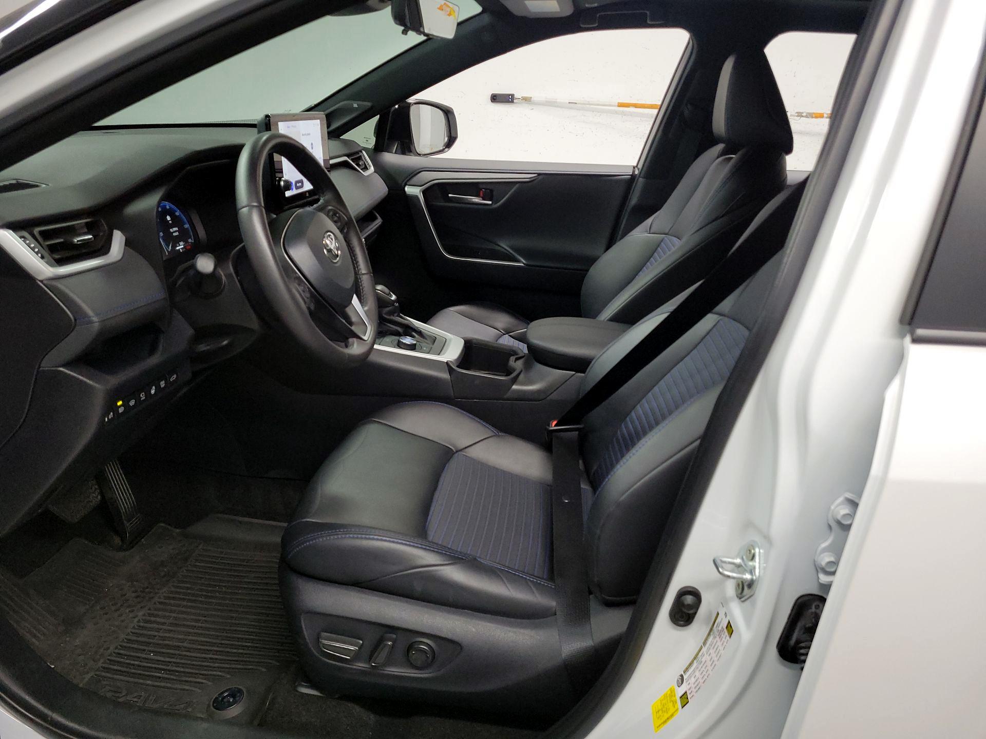Thumbnail: 2024 Toyota RAV4 - 9