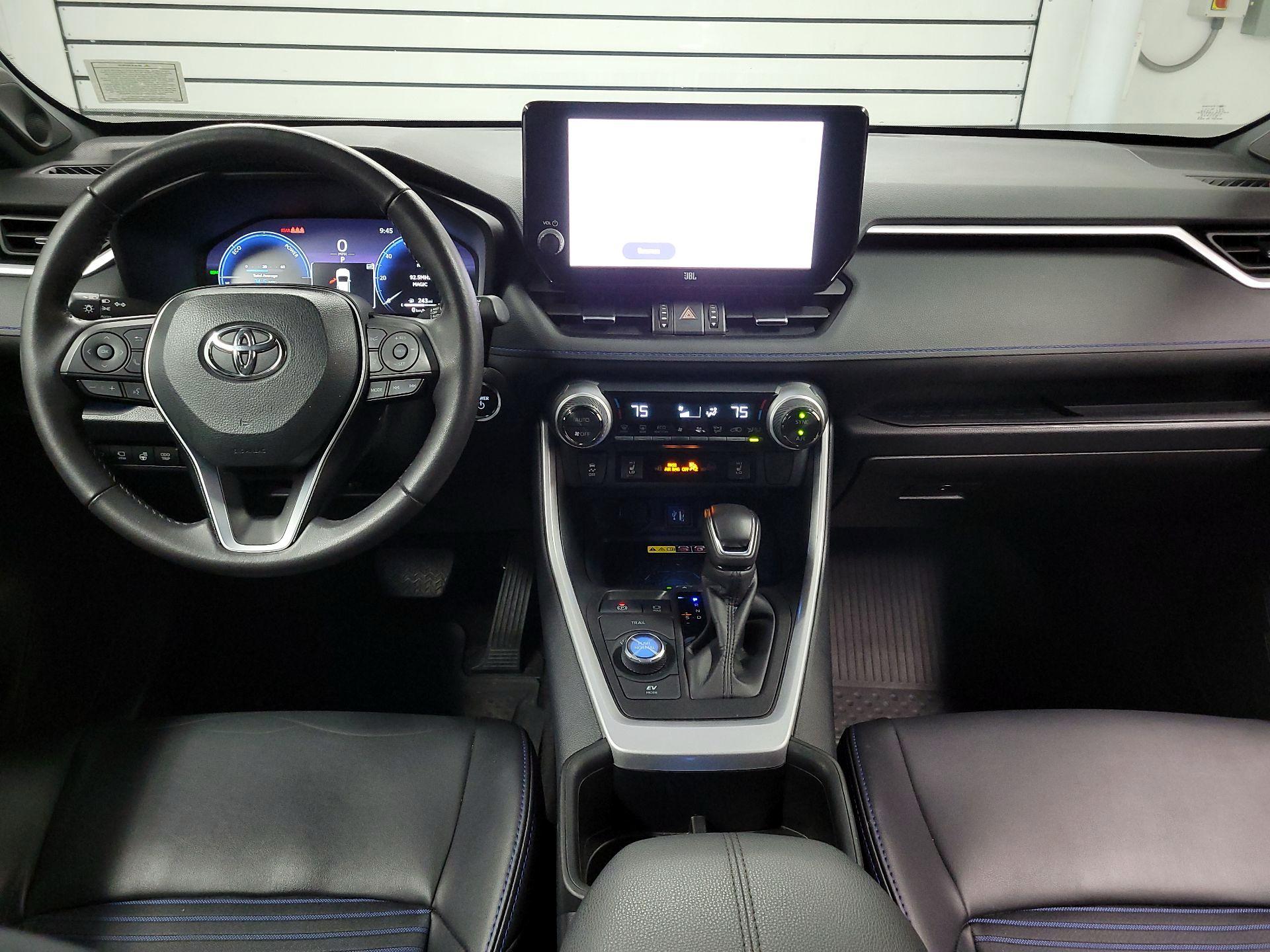 Thumbnail: 2024 Toyota RAV4 - 8