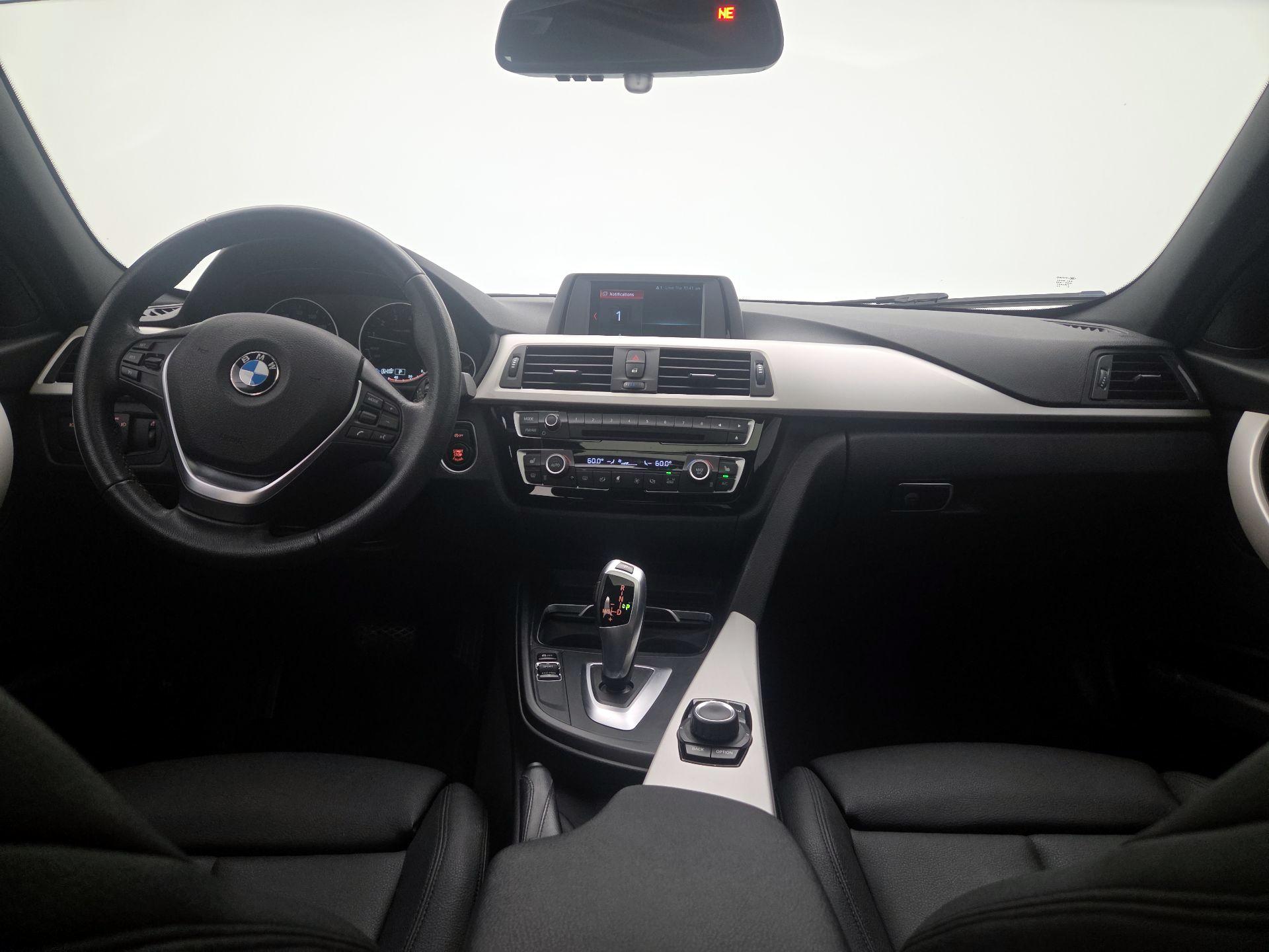 Thumbnail: 2018 BMW 3 Series - 9