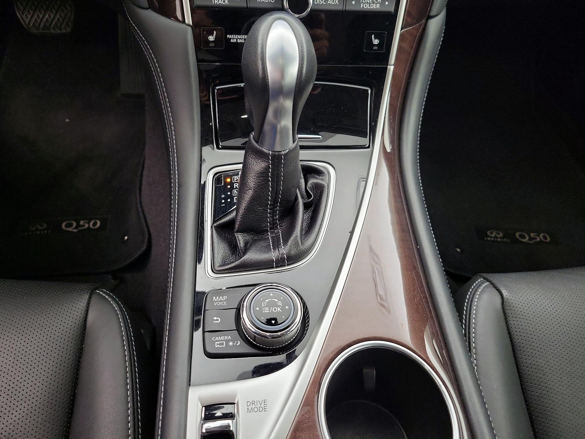 Thumbnail: 2014 INFINITI Q50 - 17
