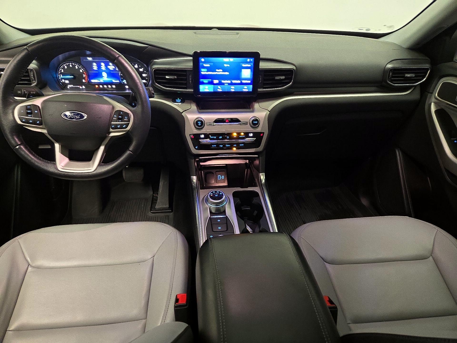 Thumbnail: 2021 Ford Explorer - 9