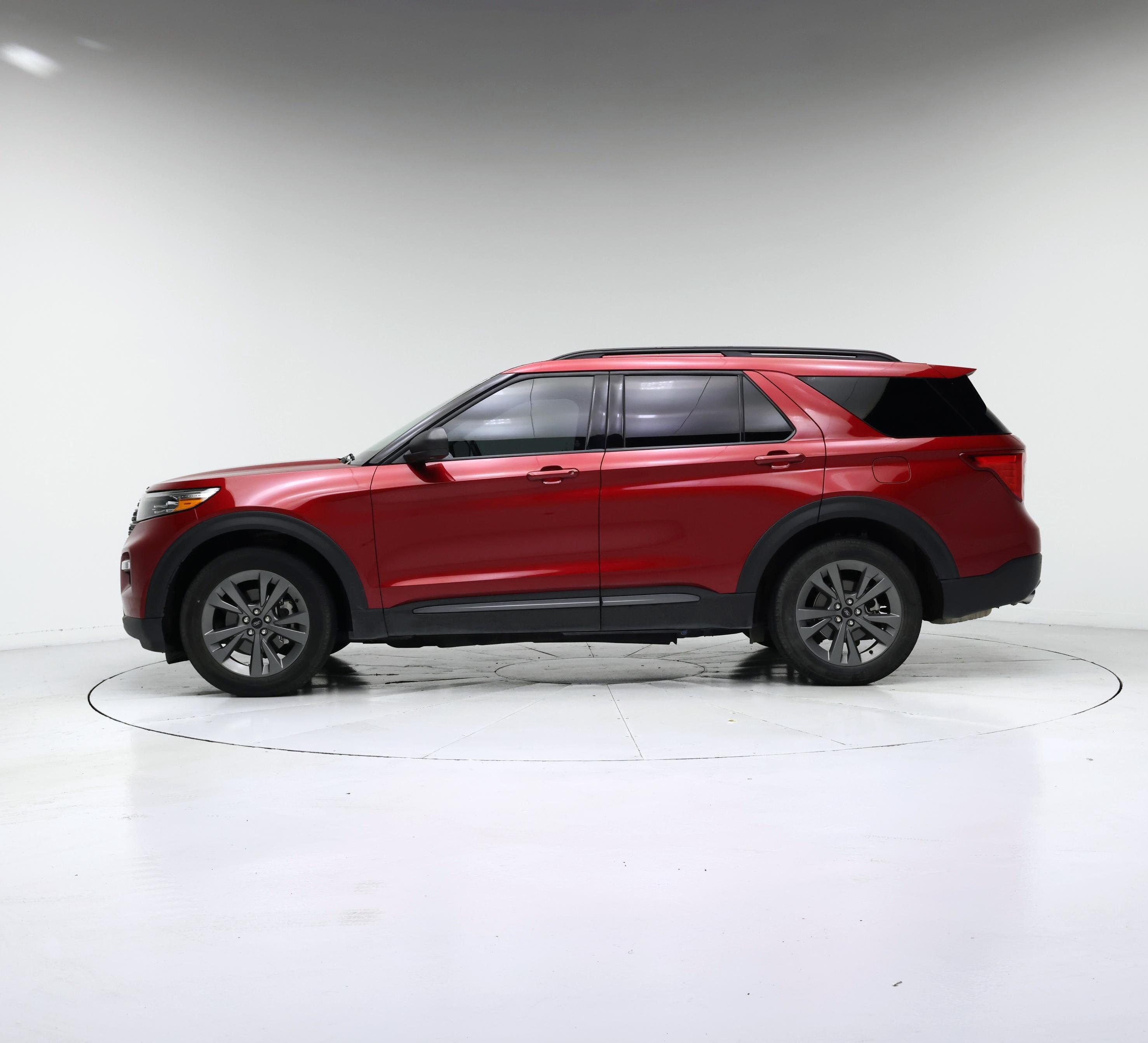 Thumbnail: 2021 Ford Explorer - 3