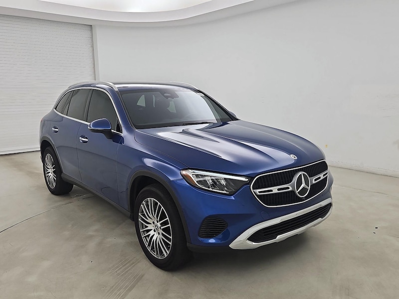 2025 Mercedes-Benz GLC300