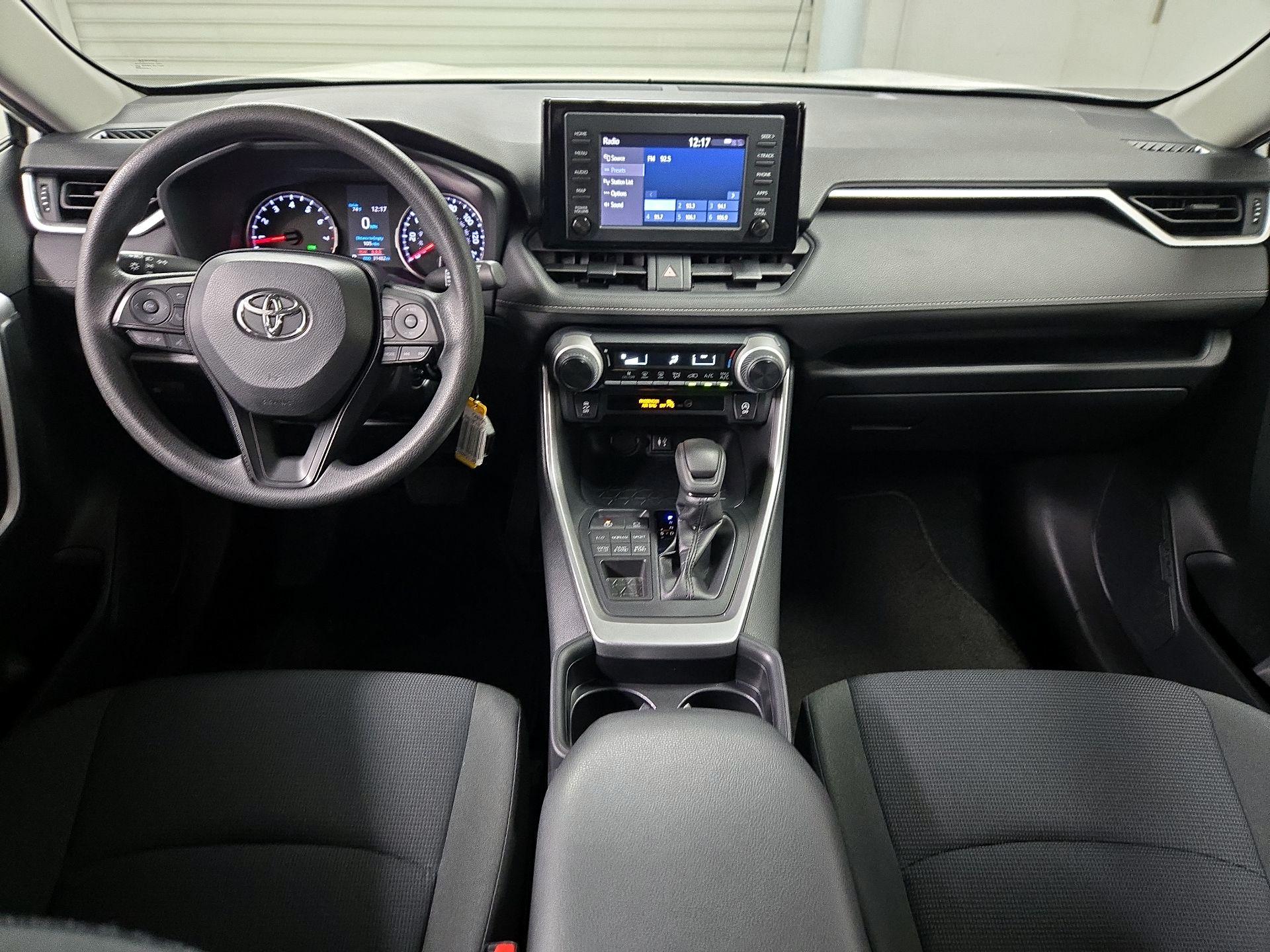 Thumbnail: 2019 Toyota RAV4 - 9