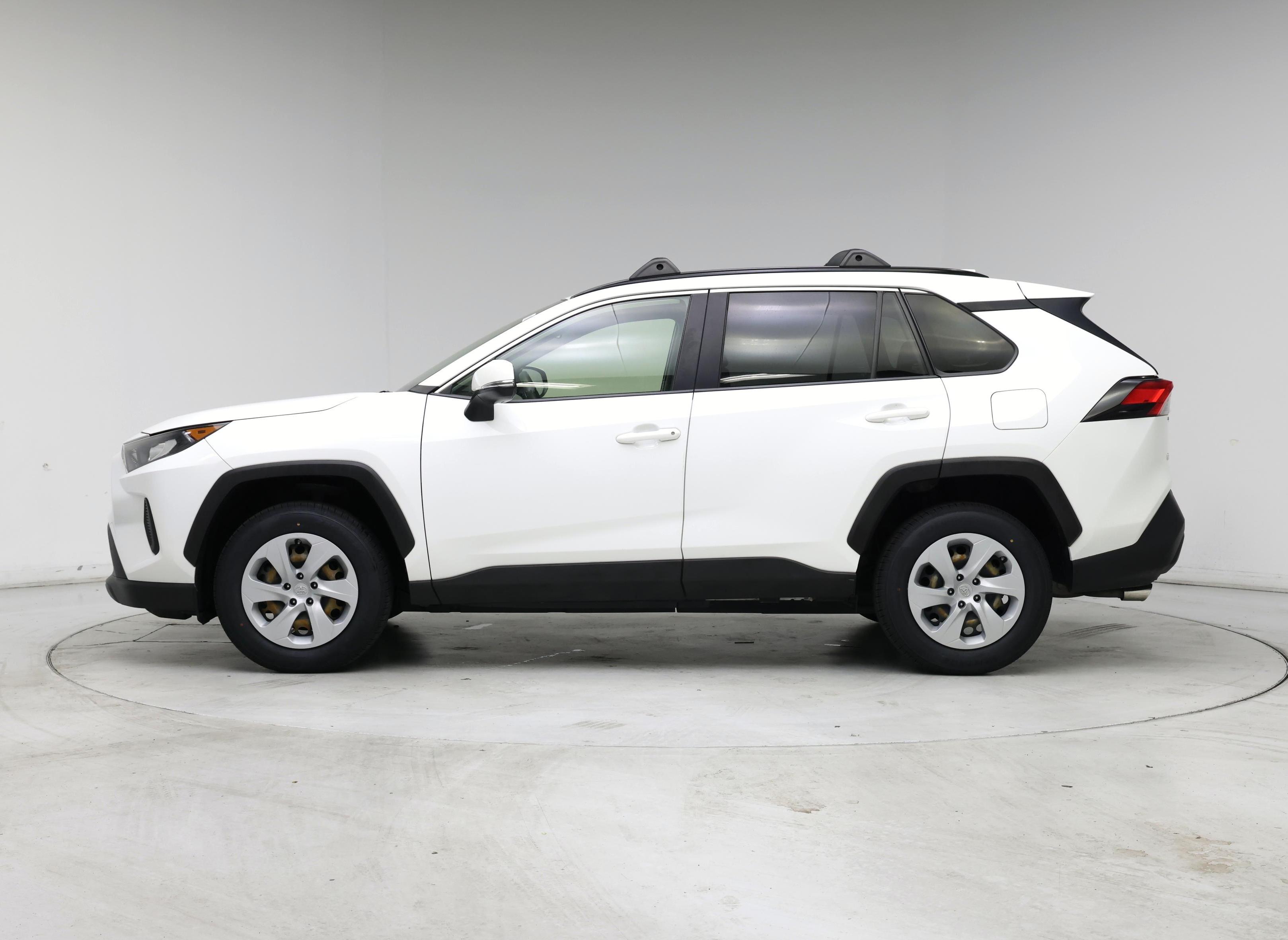 Thumbnail: 2019 Toyota RAV4 - 3