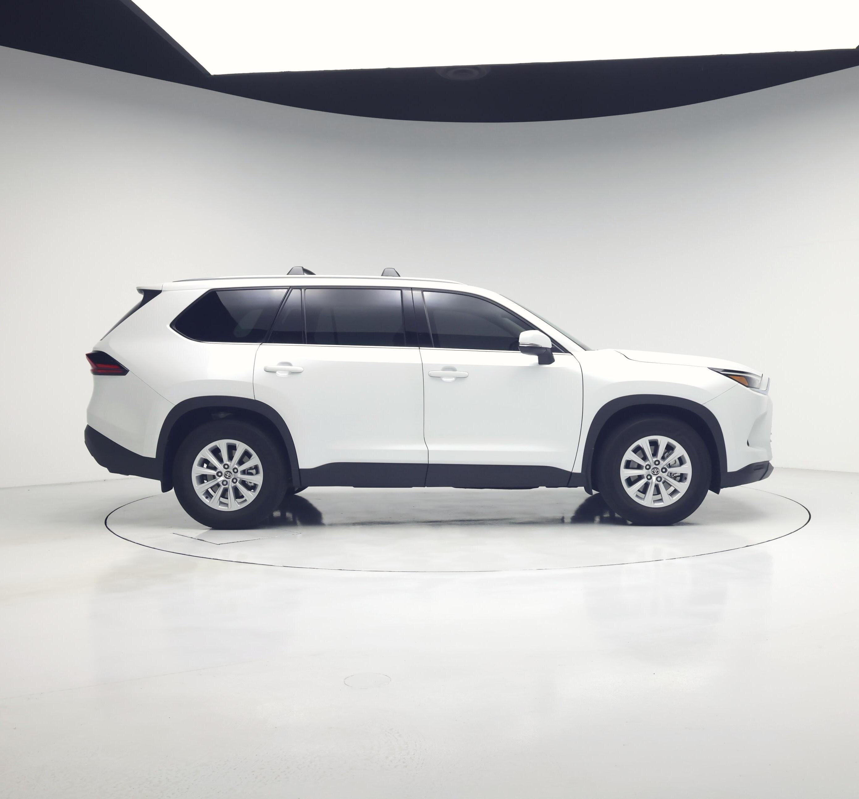 Thumbnail: 2025 Toyota Highlander - 7