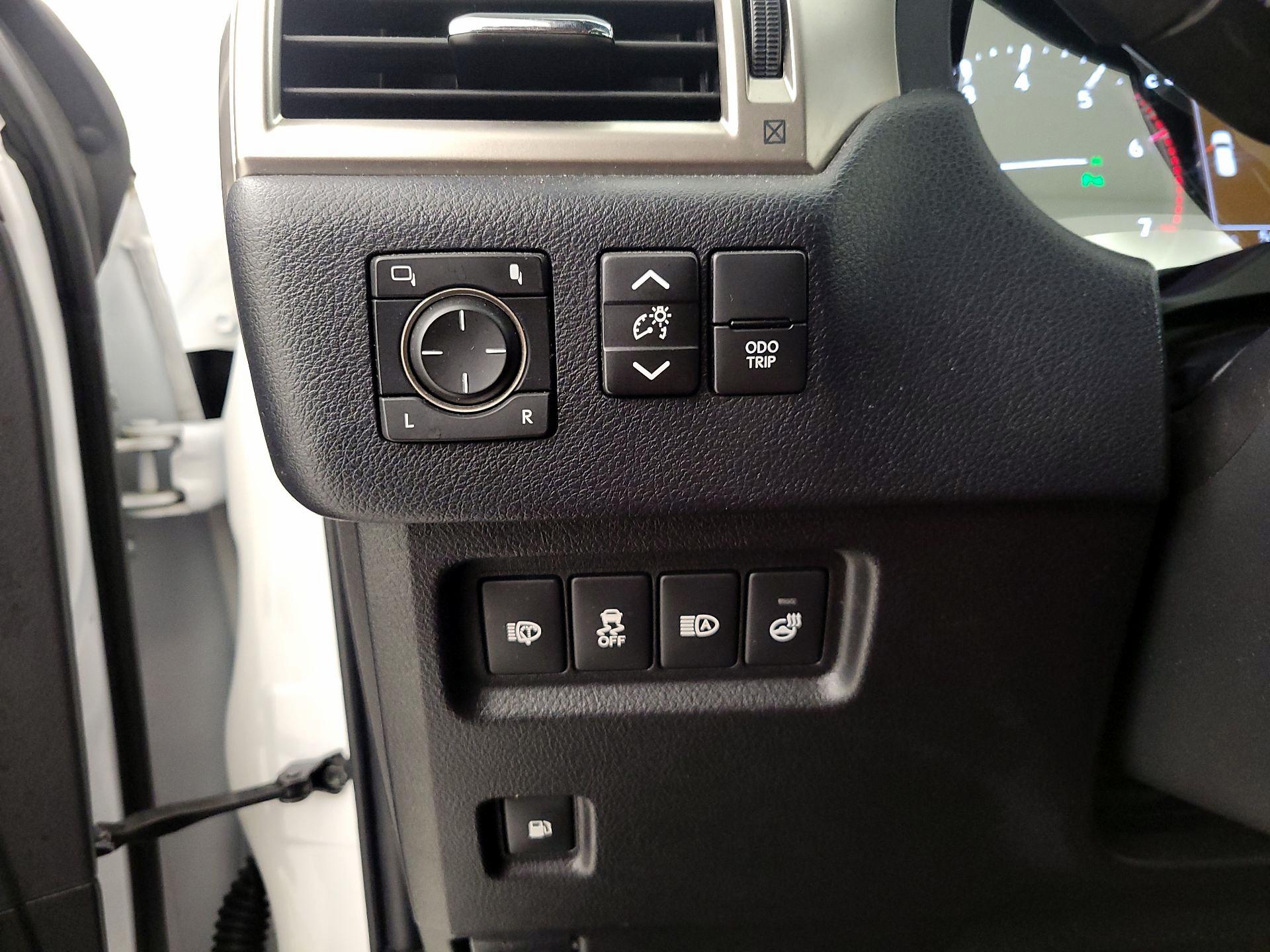 Thumbnail: 2021 Lexus GX - 13