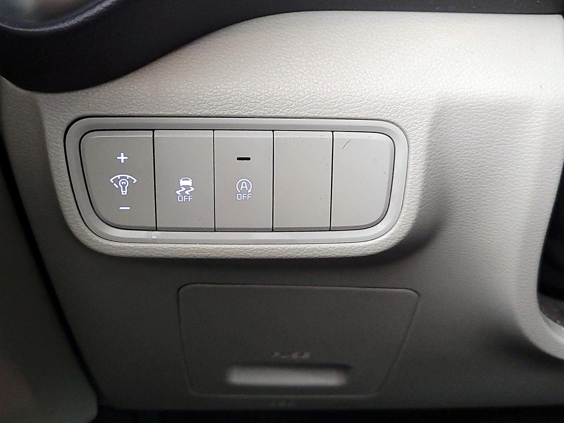 Thumbnail: 2023 Kia Soul - 13
