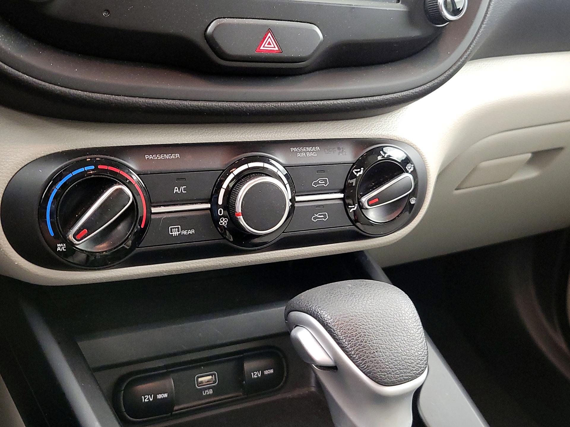 Thumbnail: 2023 Kia Soul - 16