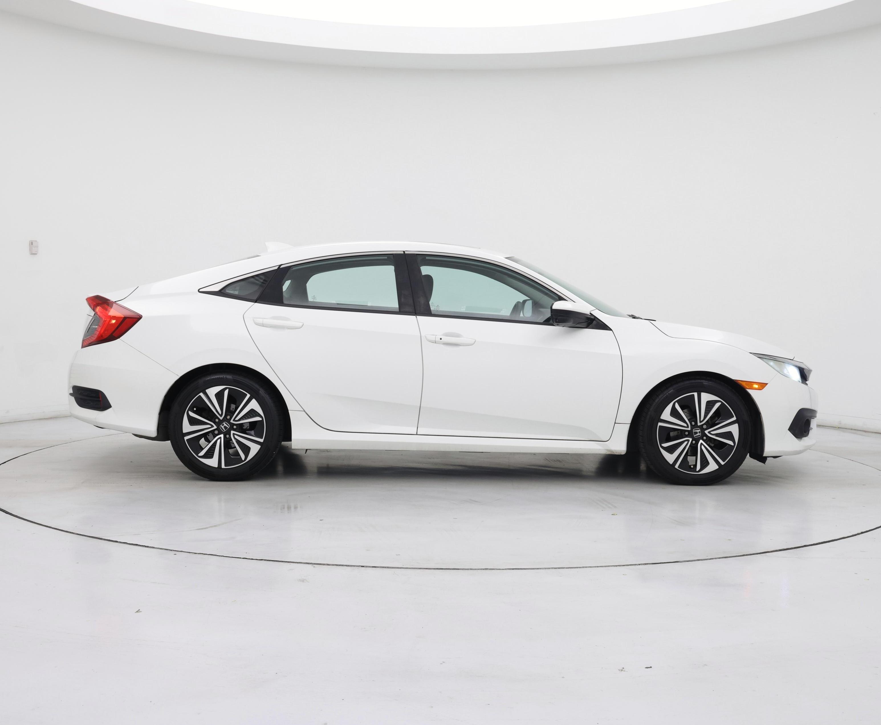 Thumbnail: 2016 Honda Civic - 7