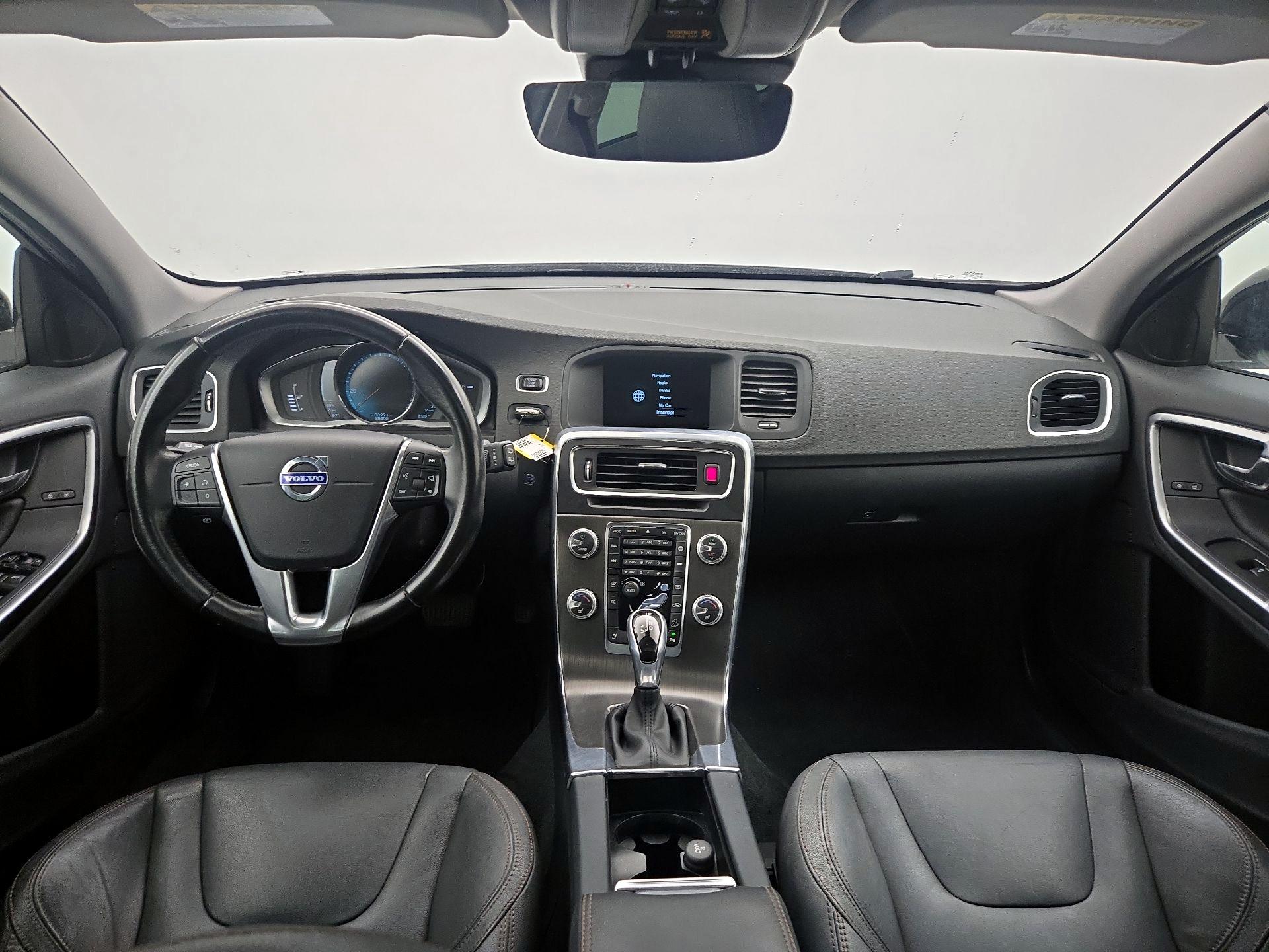 Thumbnail: 2016 Volvo S60 - 9