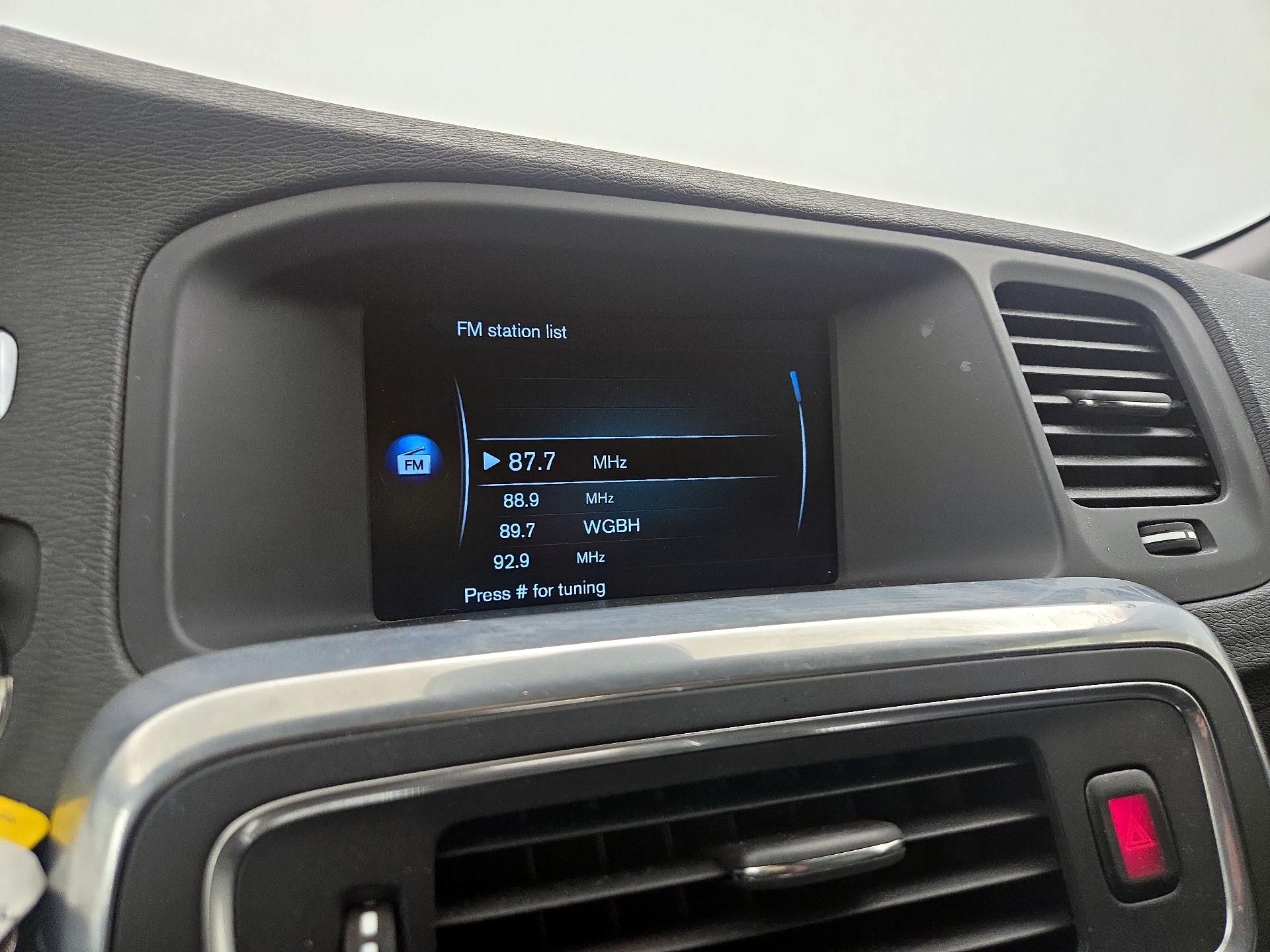 Thumbnail: 2016 Volvo S60 - 14
