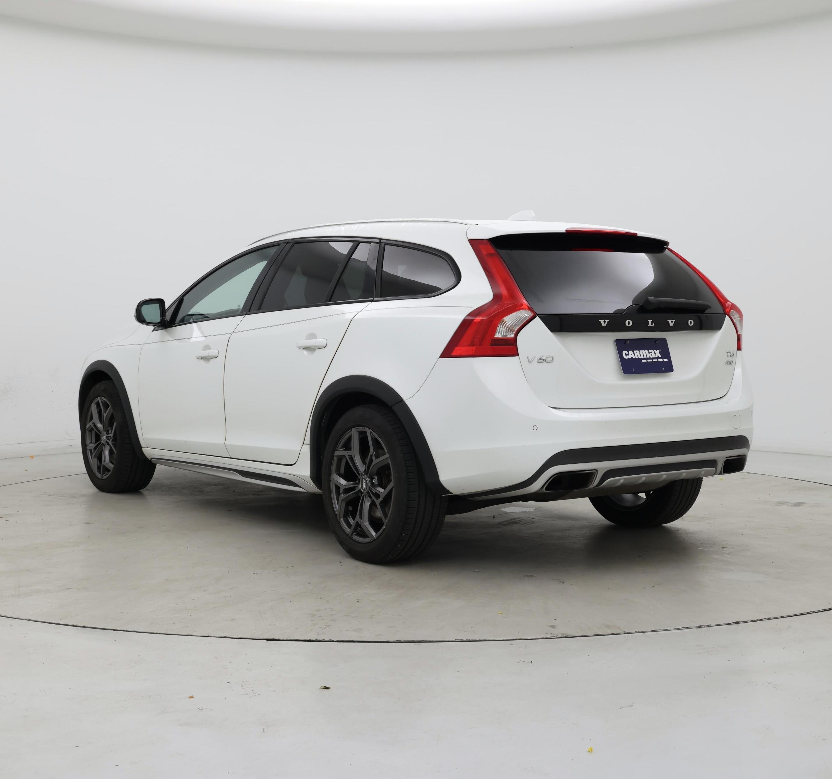Thumbnail: 2016 Volvo S60 - 2