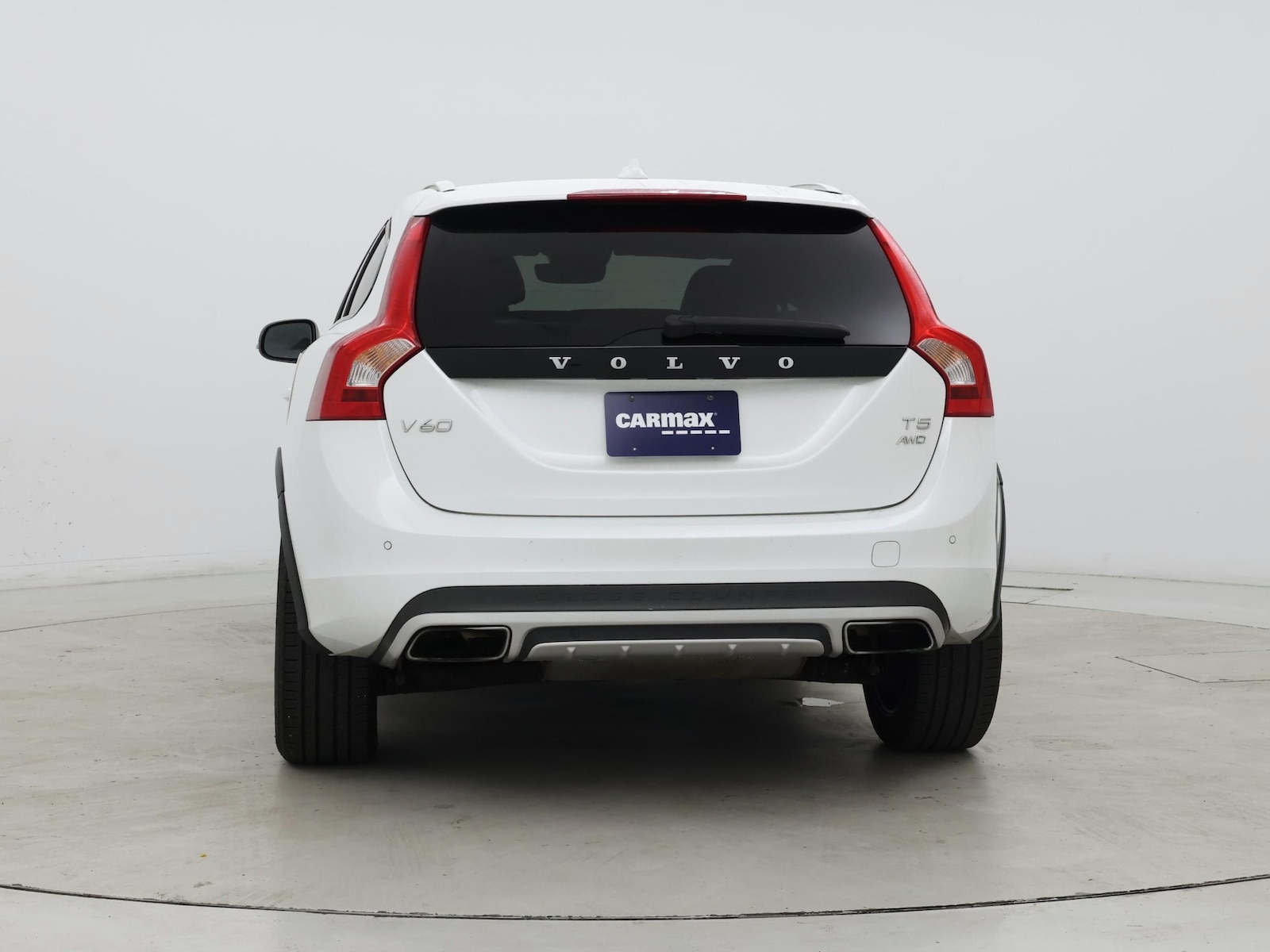2016 Volvo V60 Base - Photo 7
