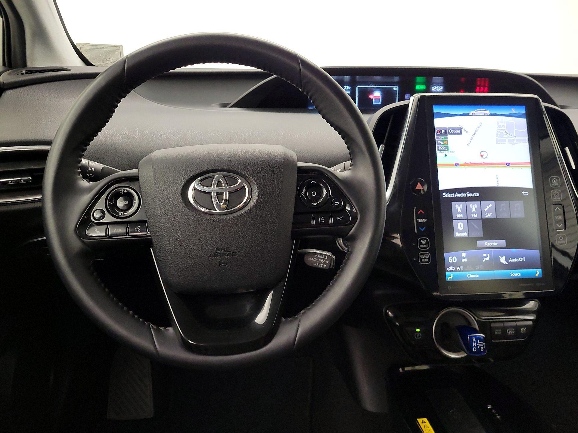 Thumbnail: 2020 Toyota Prius Prime - 10
