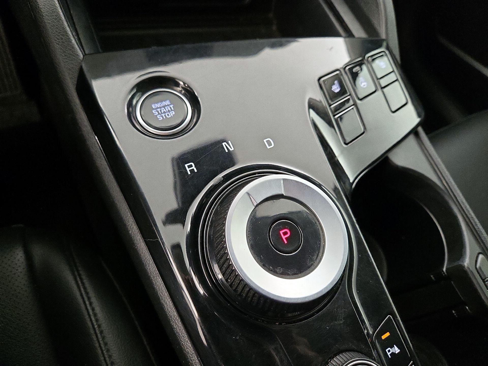 Thumbnail: 2023 Kia Sportage - 18