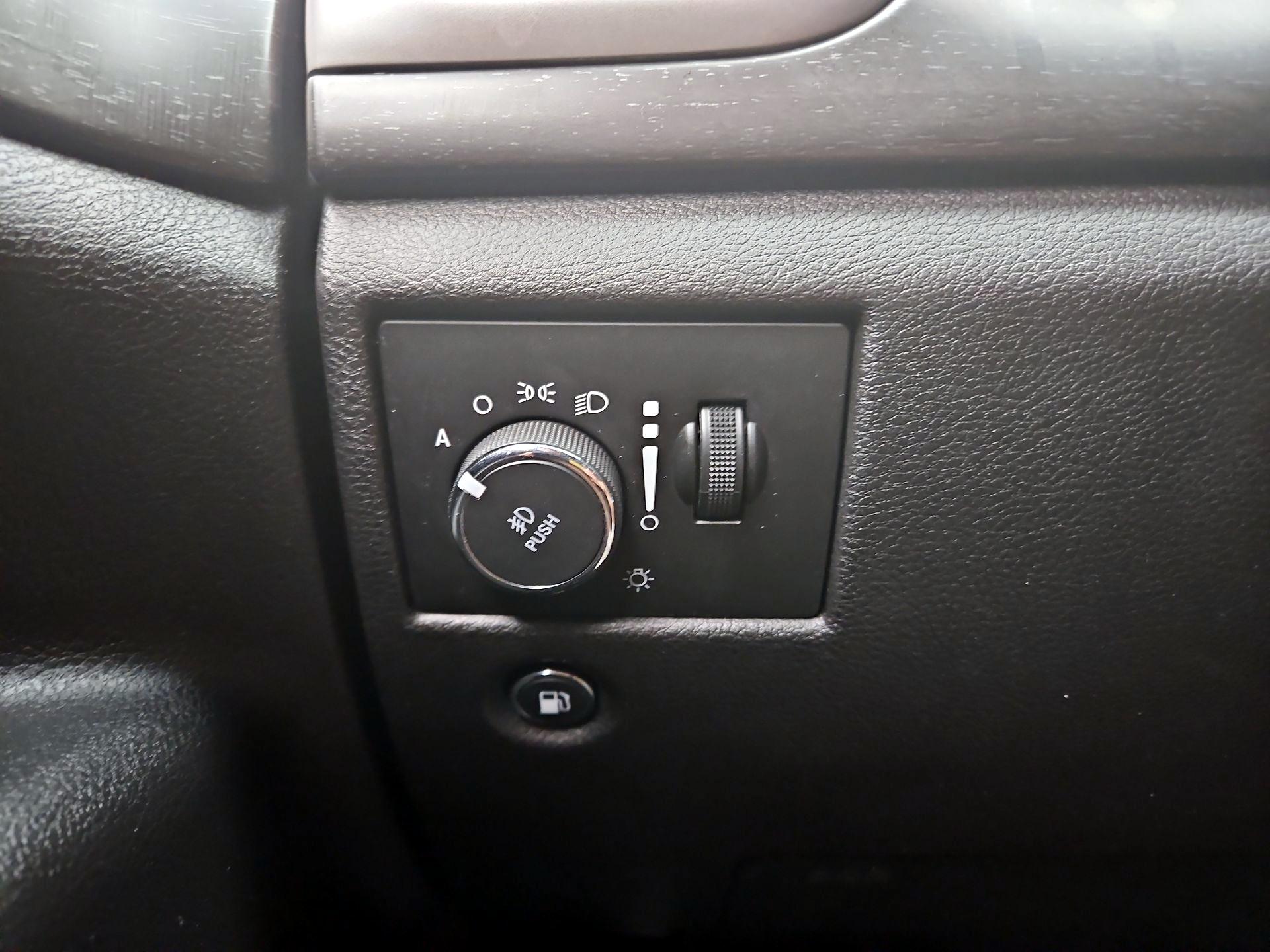 Thumbnail: 2018 Jeep Grand Cherokee - 13