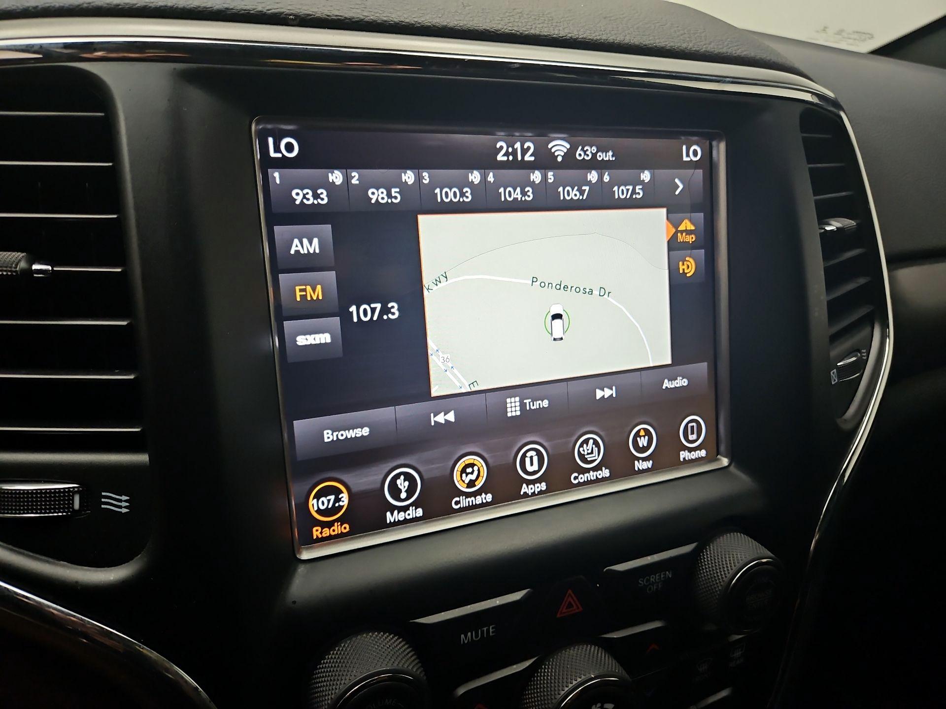 Thumbnail: 2018 Jeep Grand Cherokee - 16