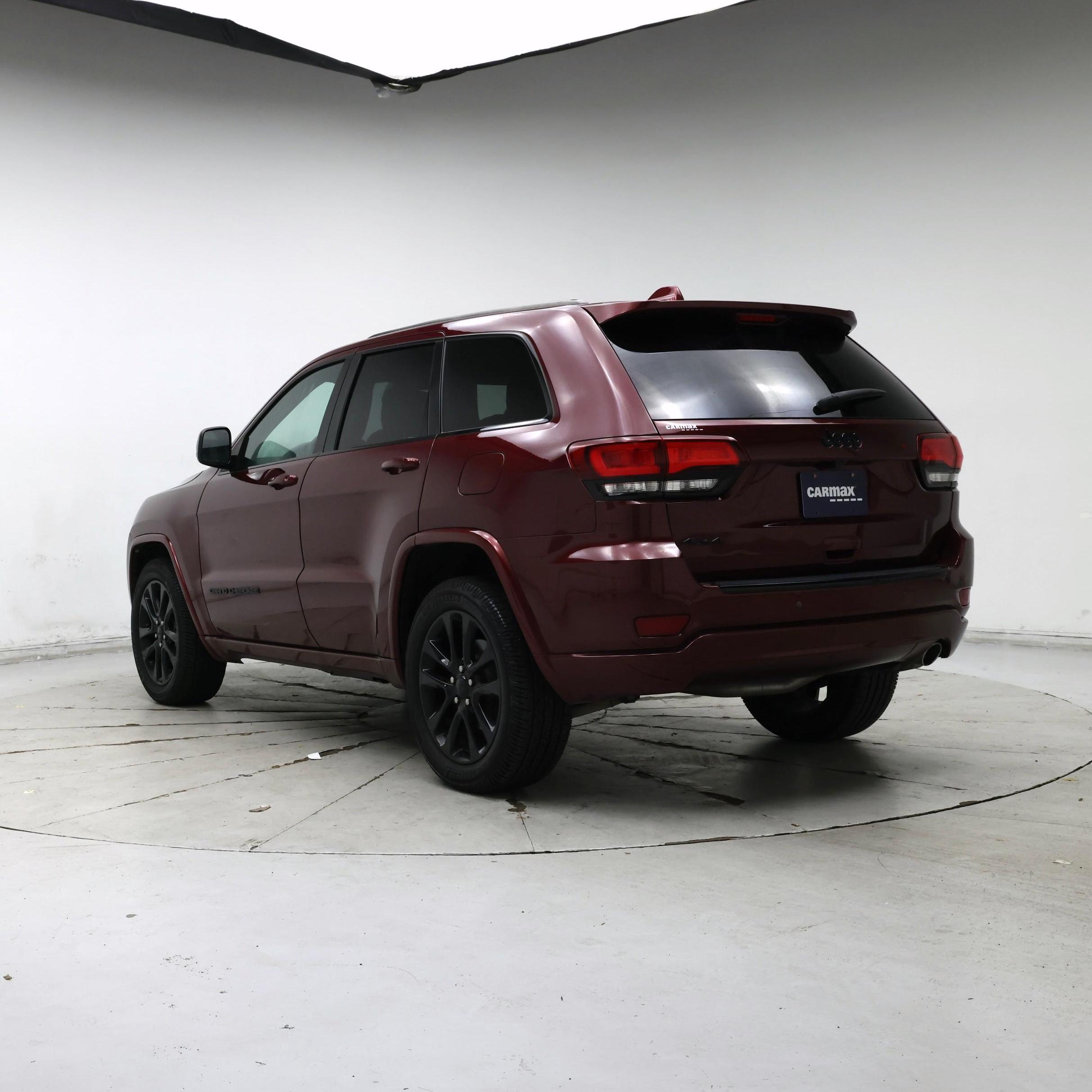 Thumbnail: 2018 Jeep Grand Cherokee - 2