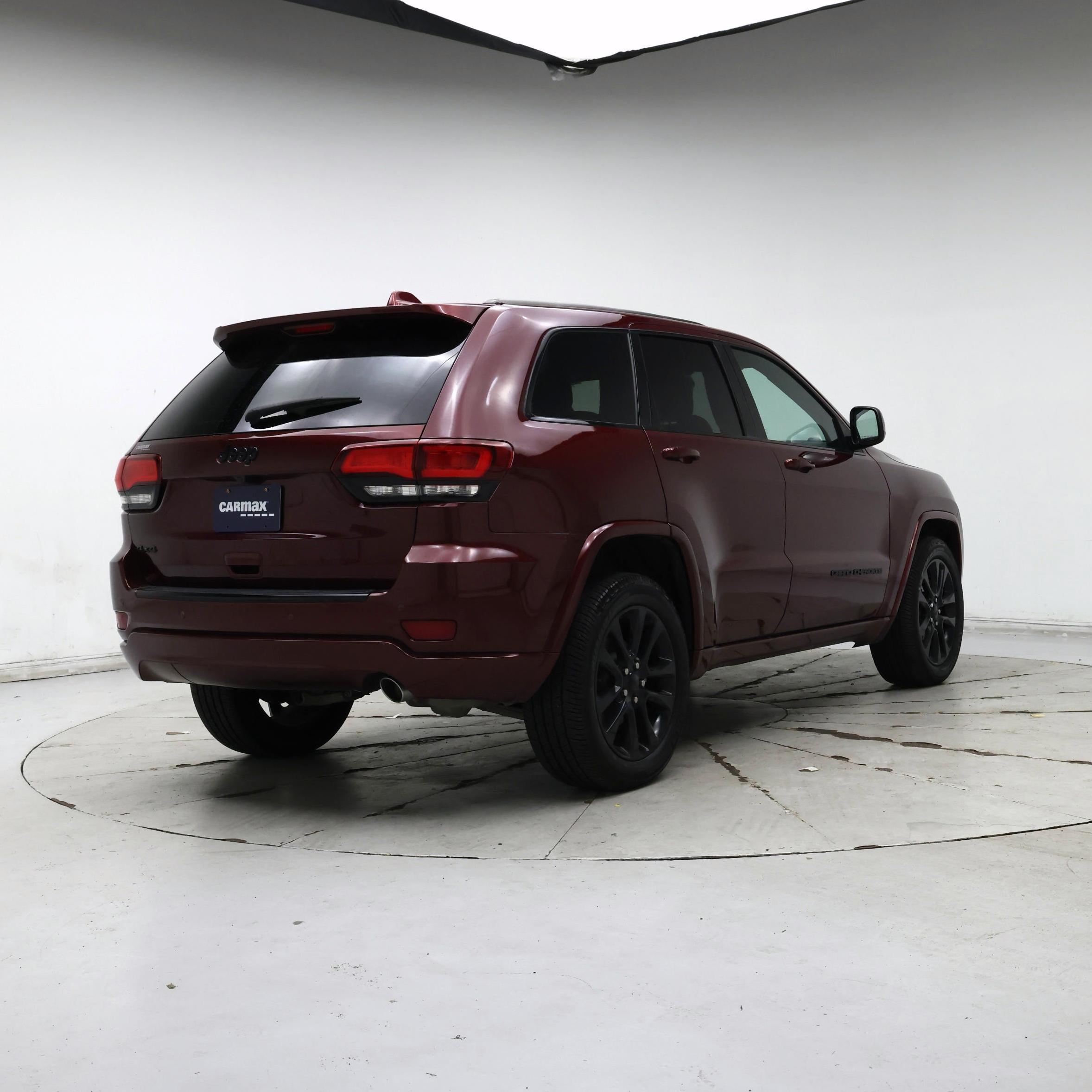 Thumbnail: 2018 Jeep Grand Cherokee - 8