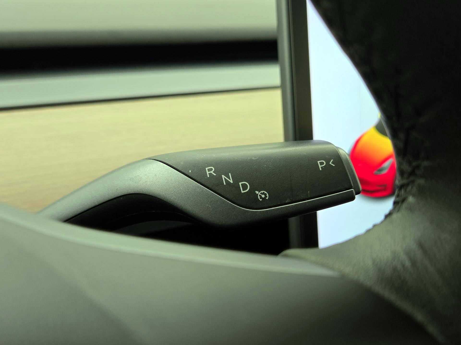 Thumbnail: 2019 Tesla Model 3 - 17