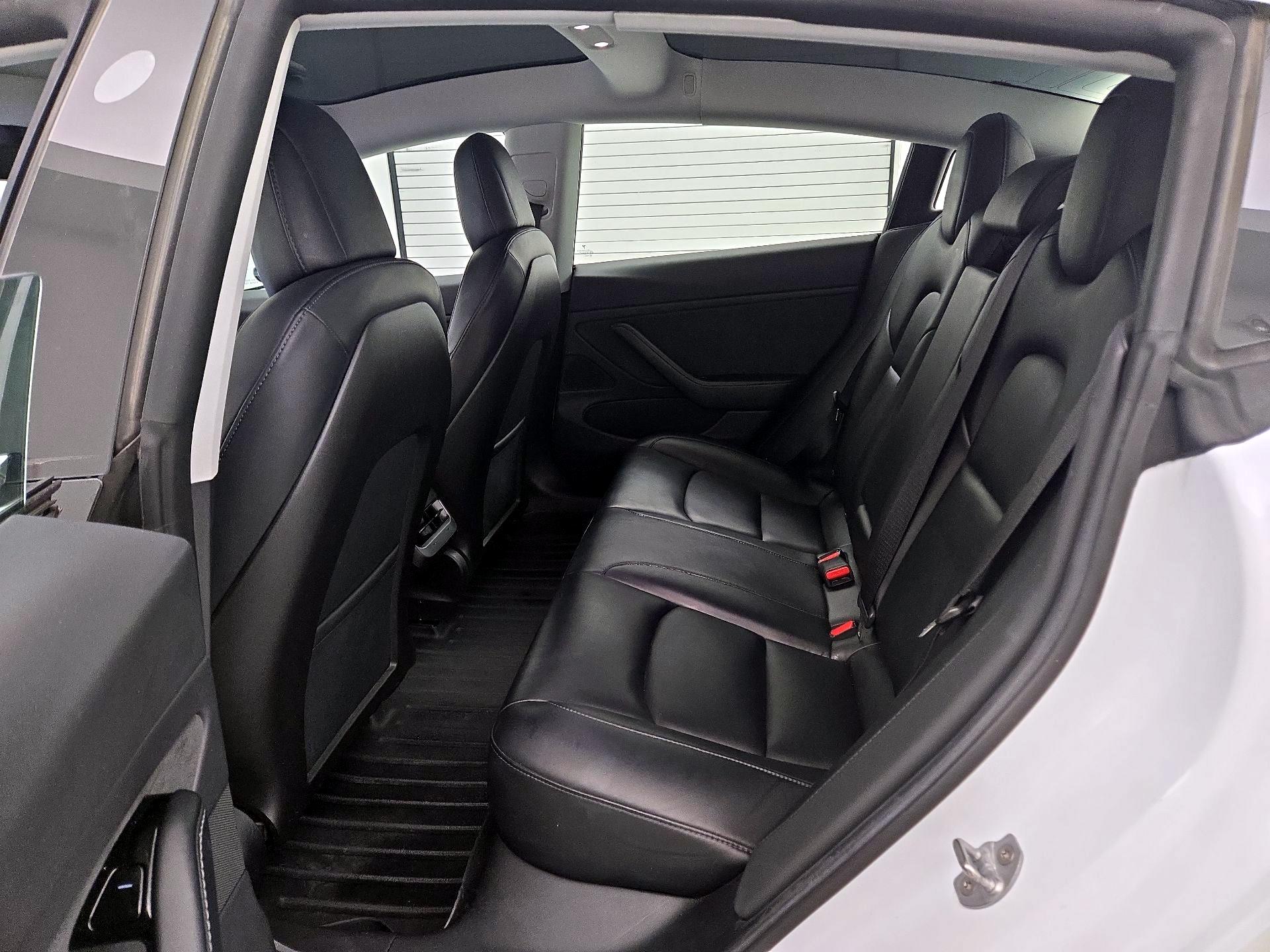Thumbnail: 2019 Tesla Model 3 - 18