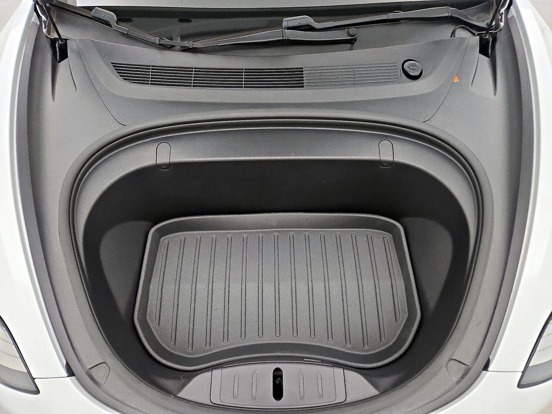 Thumbnail: 2019 Tesla Model 3 - 20