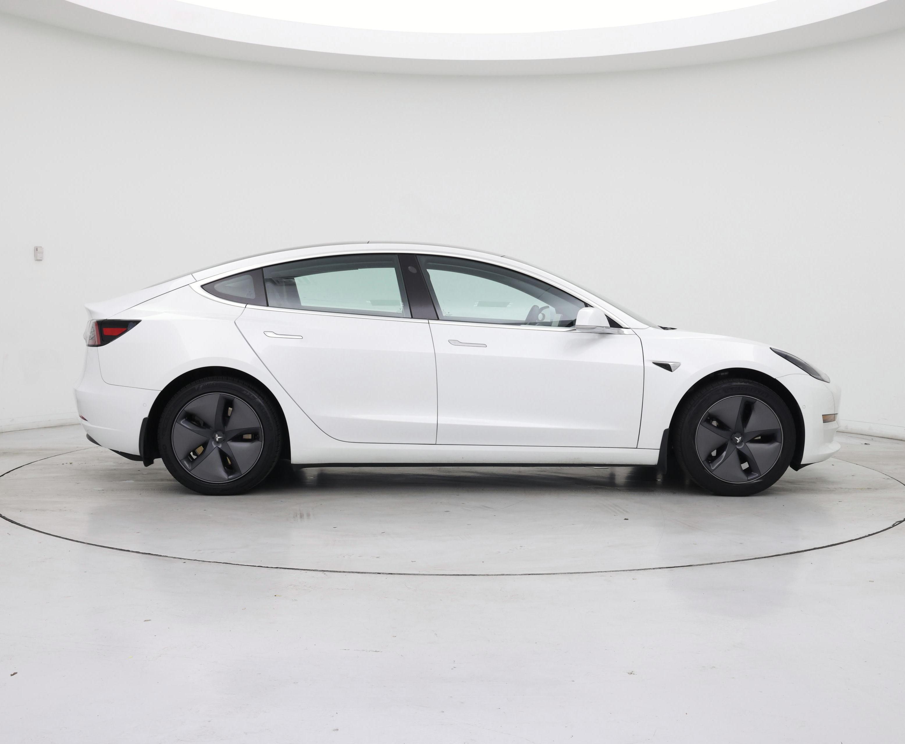 Thumbnail: 2019 Tesla Model 3 - 7