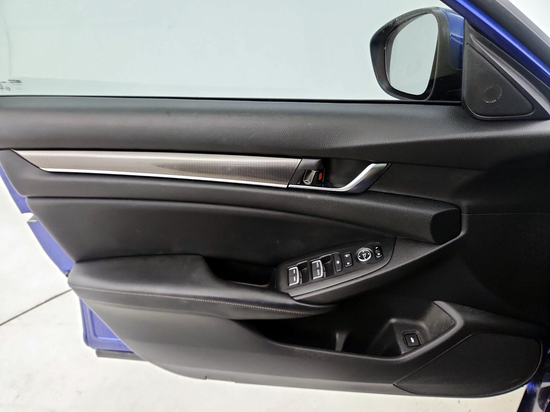 Thumbnail: 2018 Honda Accord - 12