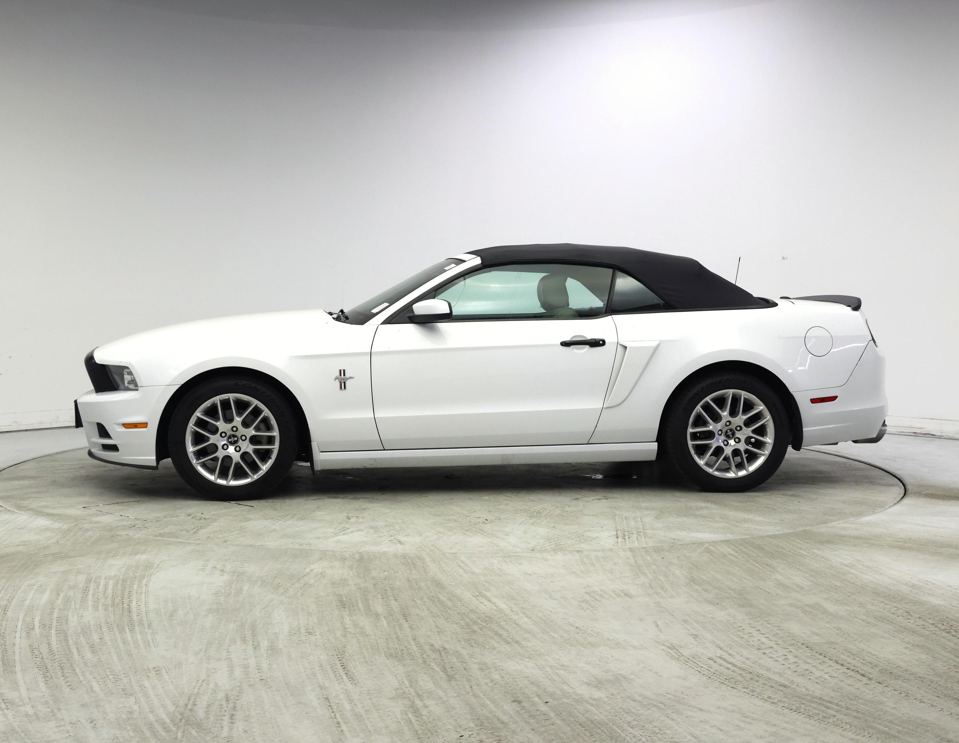 Thumbnail: 2014 Ford Mustang - 3