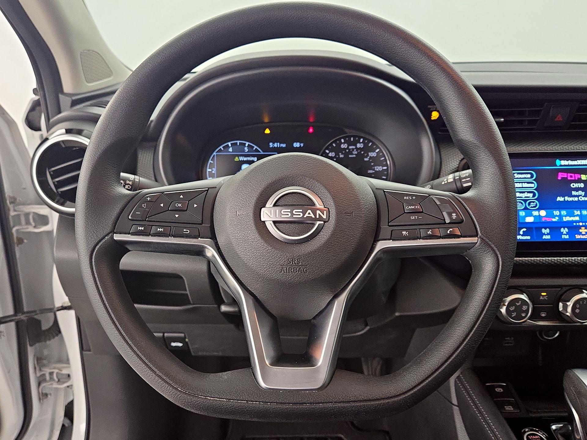 Thumbnail: 2023 Nissan Kicks - 10