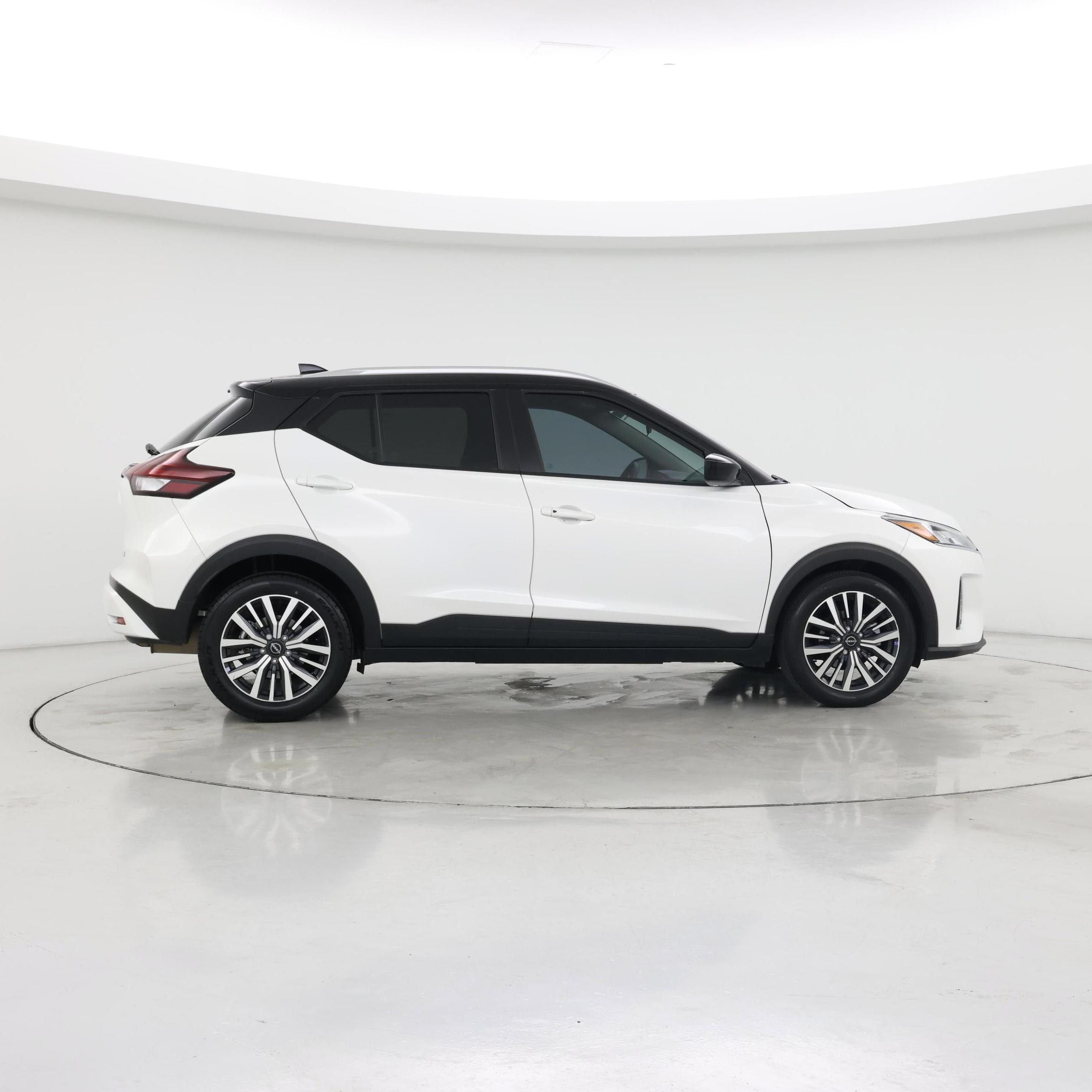 Thumbnail: 2023 Nissan Kicks - 7