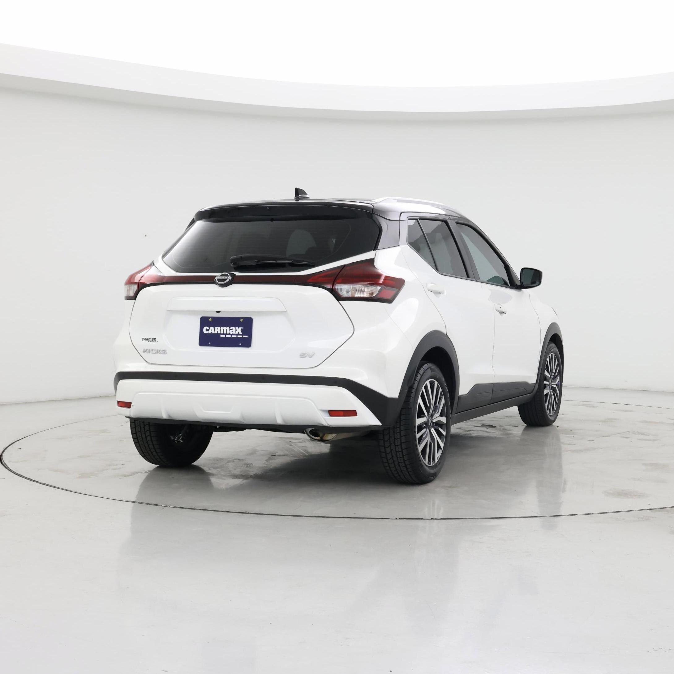 Thumbnail: 2023 Nissan Kicks - 8