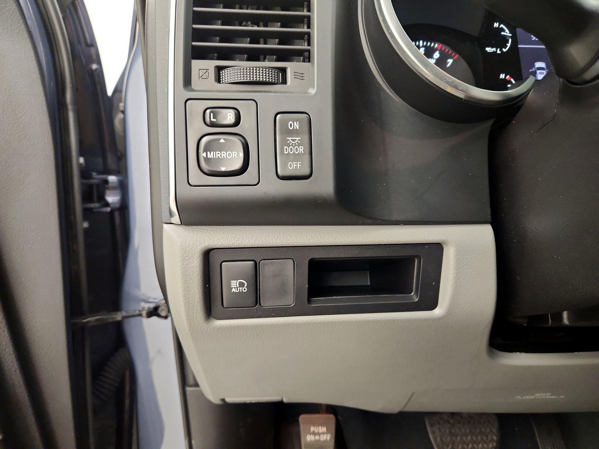 Thumbnail: 2019 Toyota Sequoia - 13