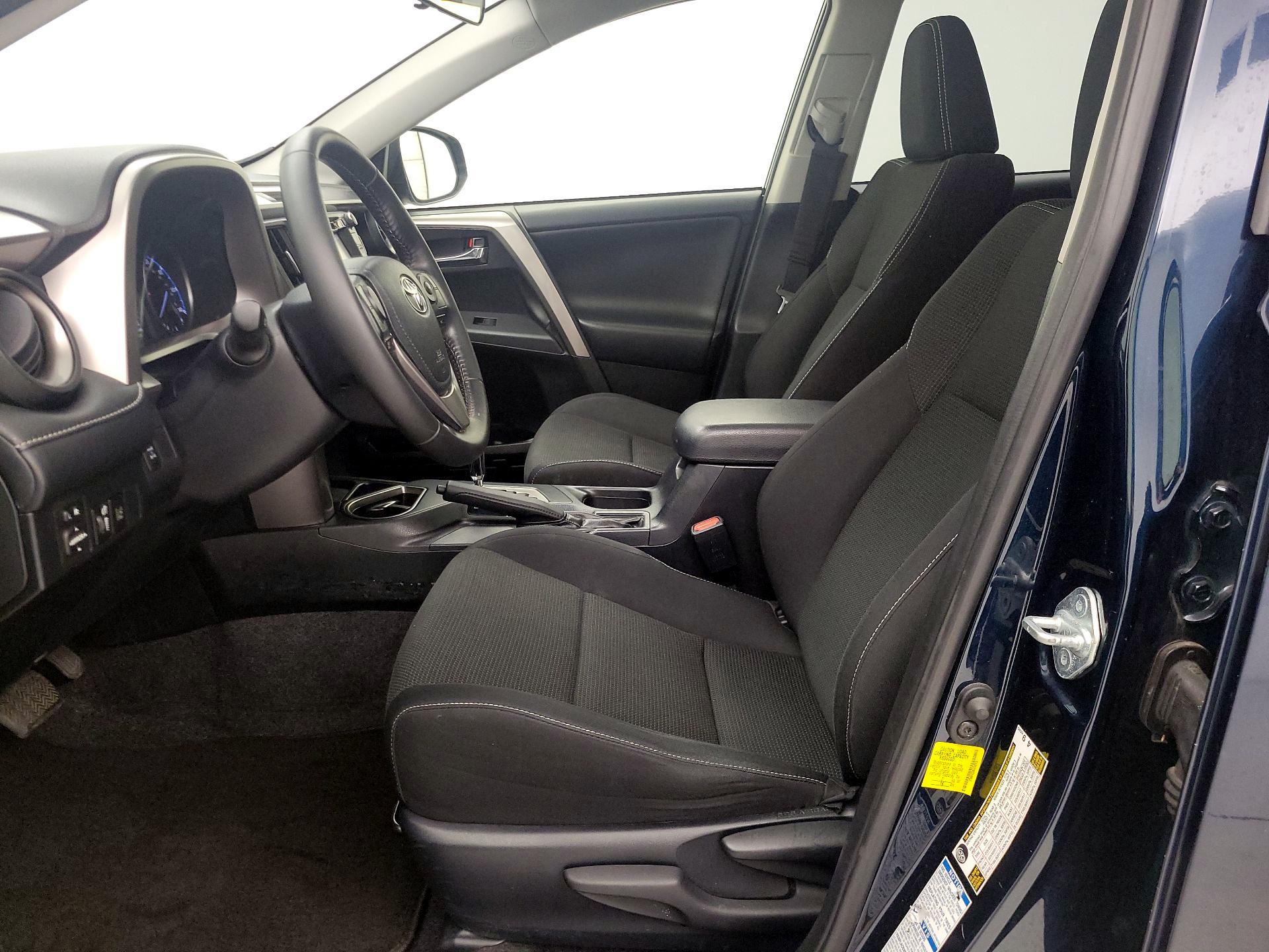 Thumbnail: 2018 Toyota RAV4 - 11