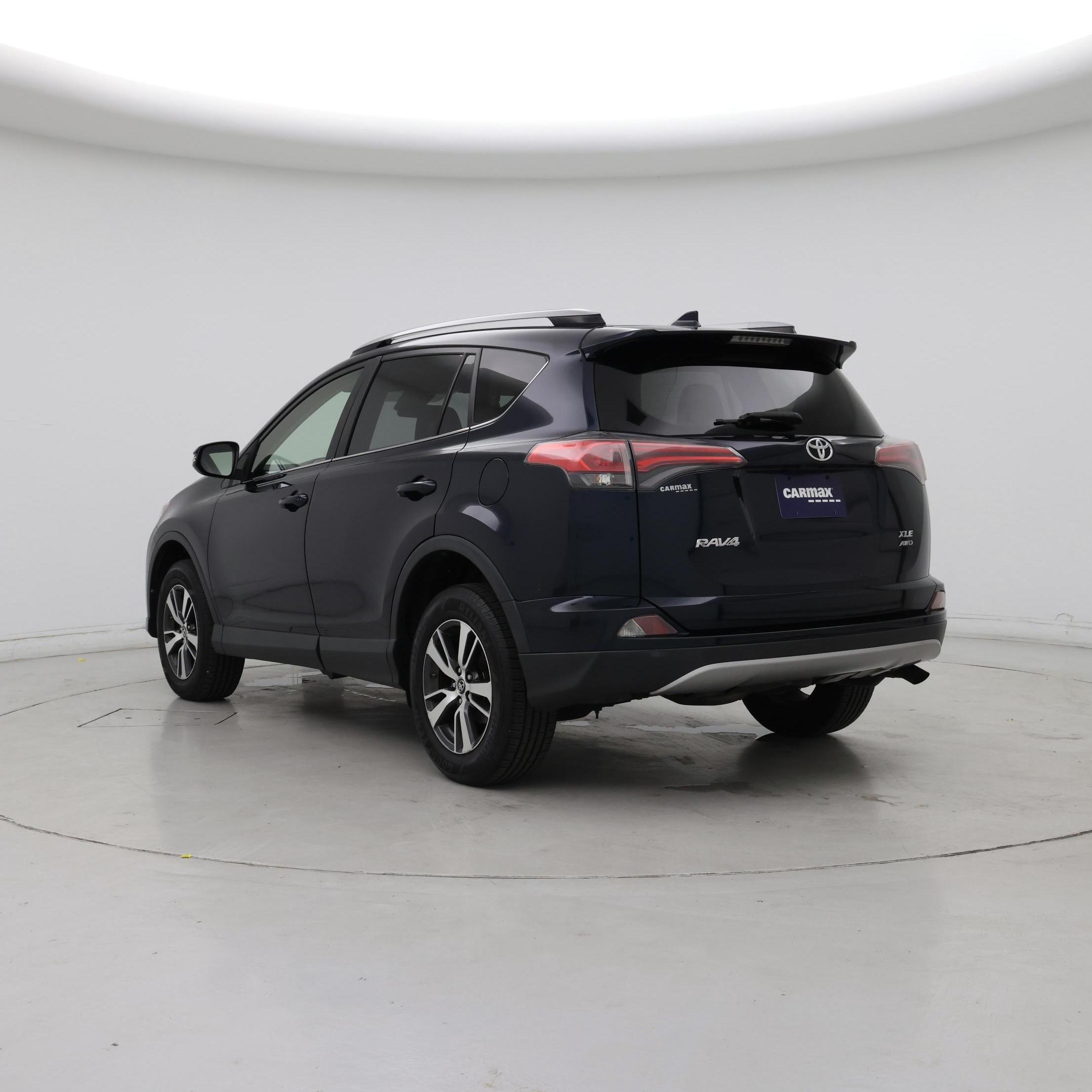 Thumbnail: 2018 Toyota RAV4 - 2