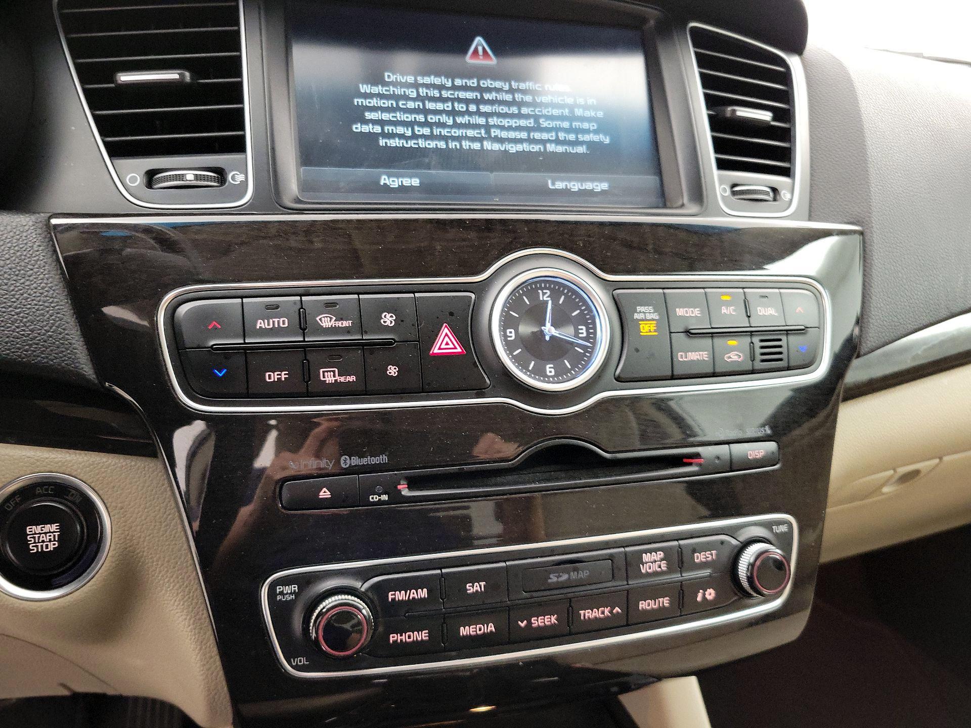 Thumbnail: 2014 Kia Cadenza - 16