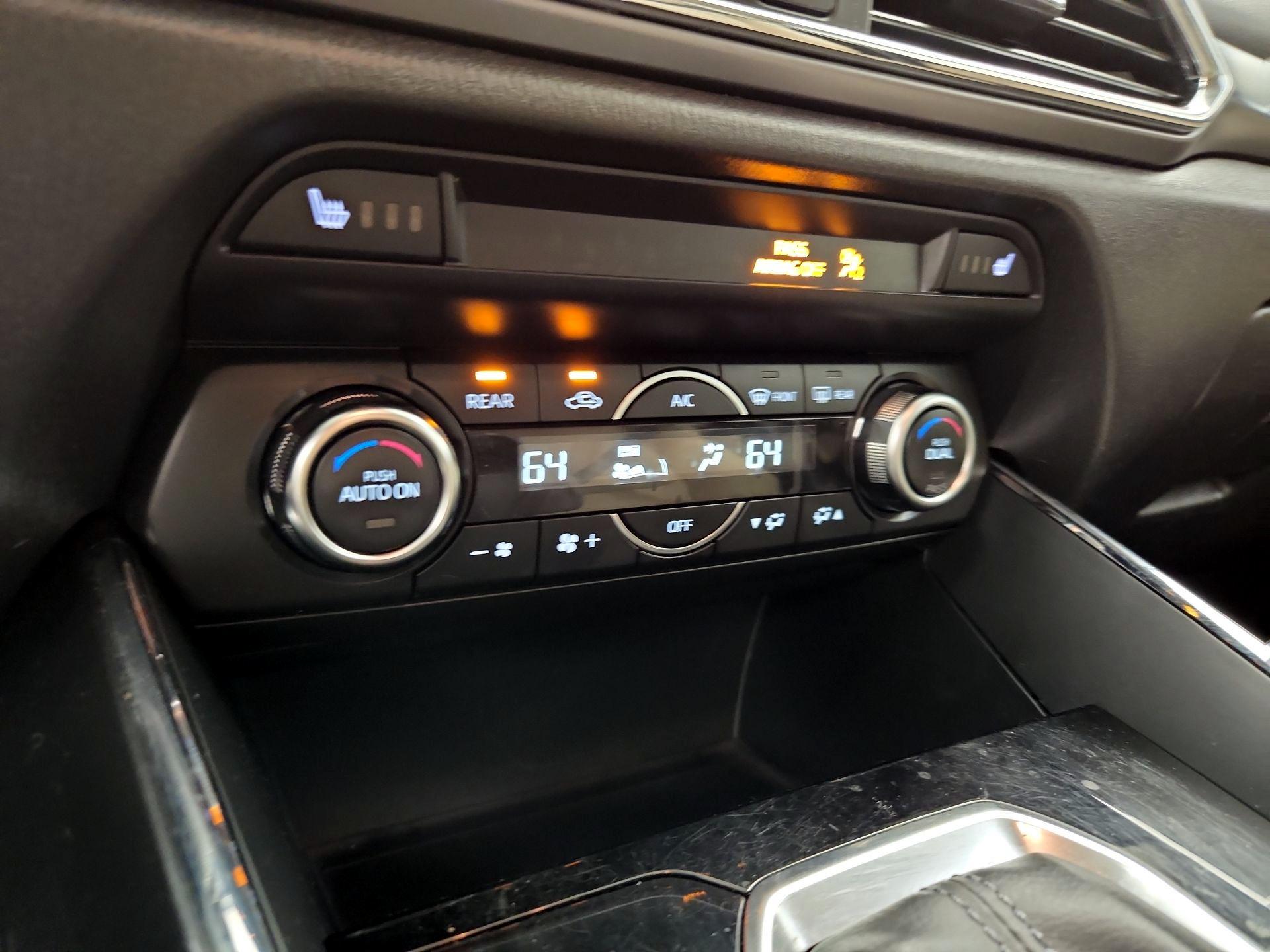 Thumbnail: 2016 Mazda CX-9 - 16