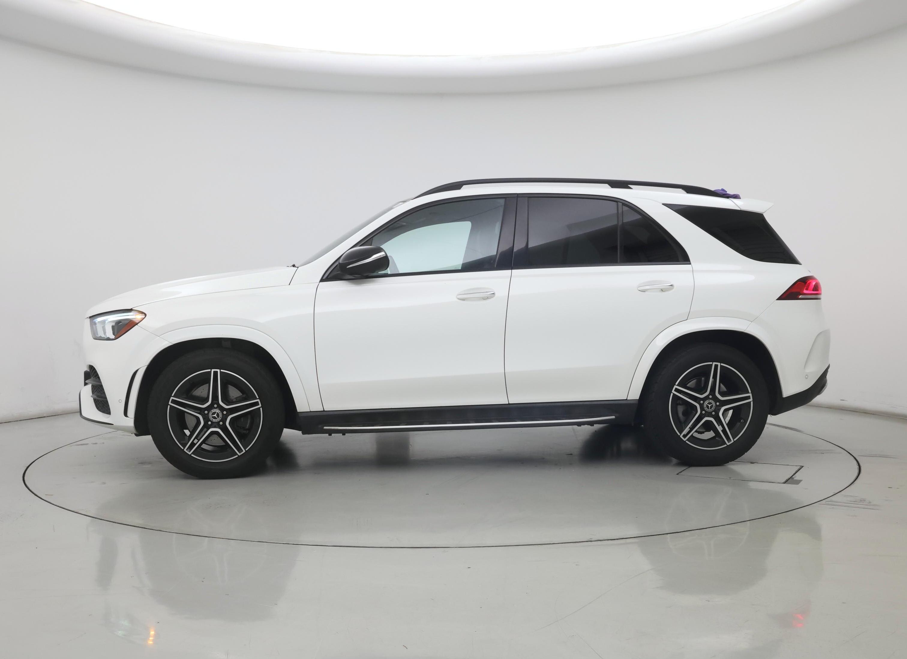Thumbnail: 2020 Mercedes-Benz GLE - 3