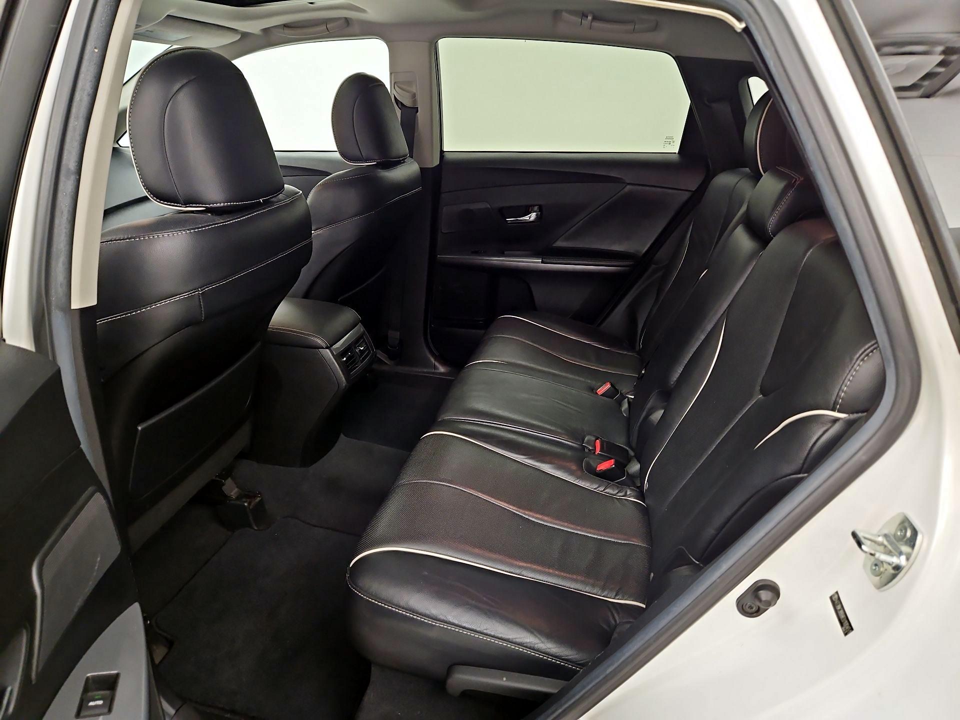Thumbnail: 2014 Toyota Venza - 20