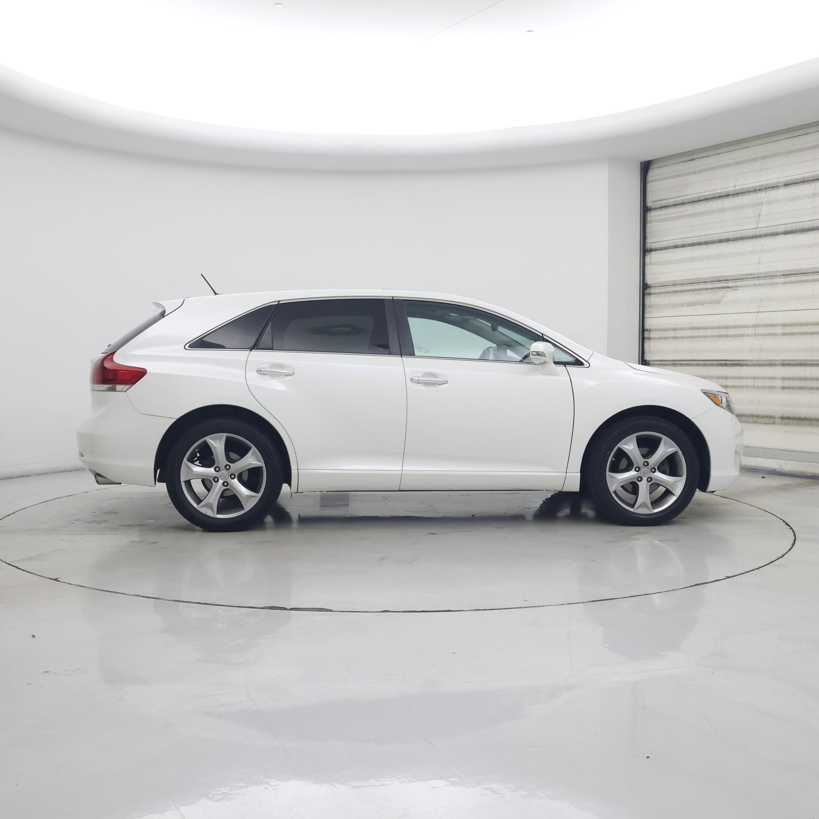 Thumbnail: 2014 Toyota Venza - 7