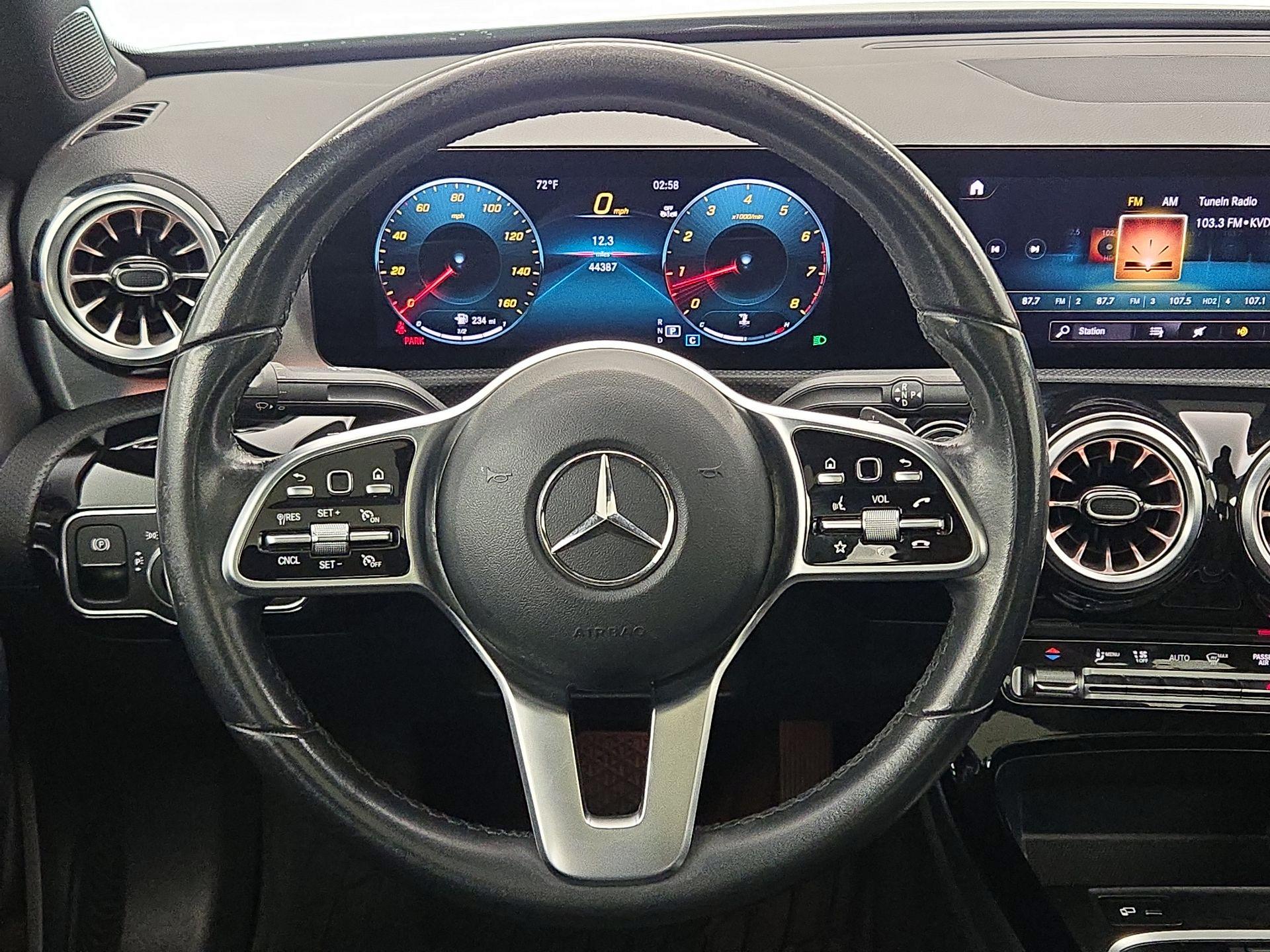 Thumbnail: 2022 Mercedes-Benz A-Class - 10