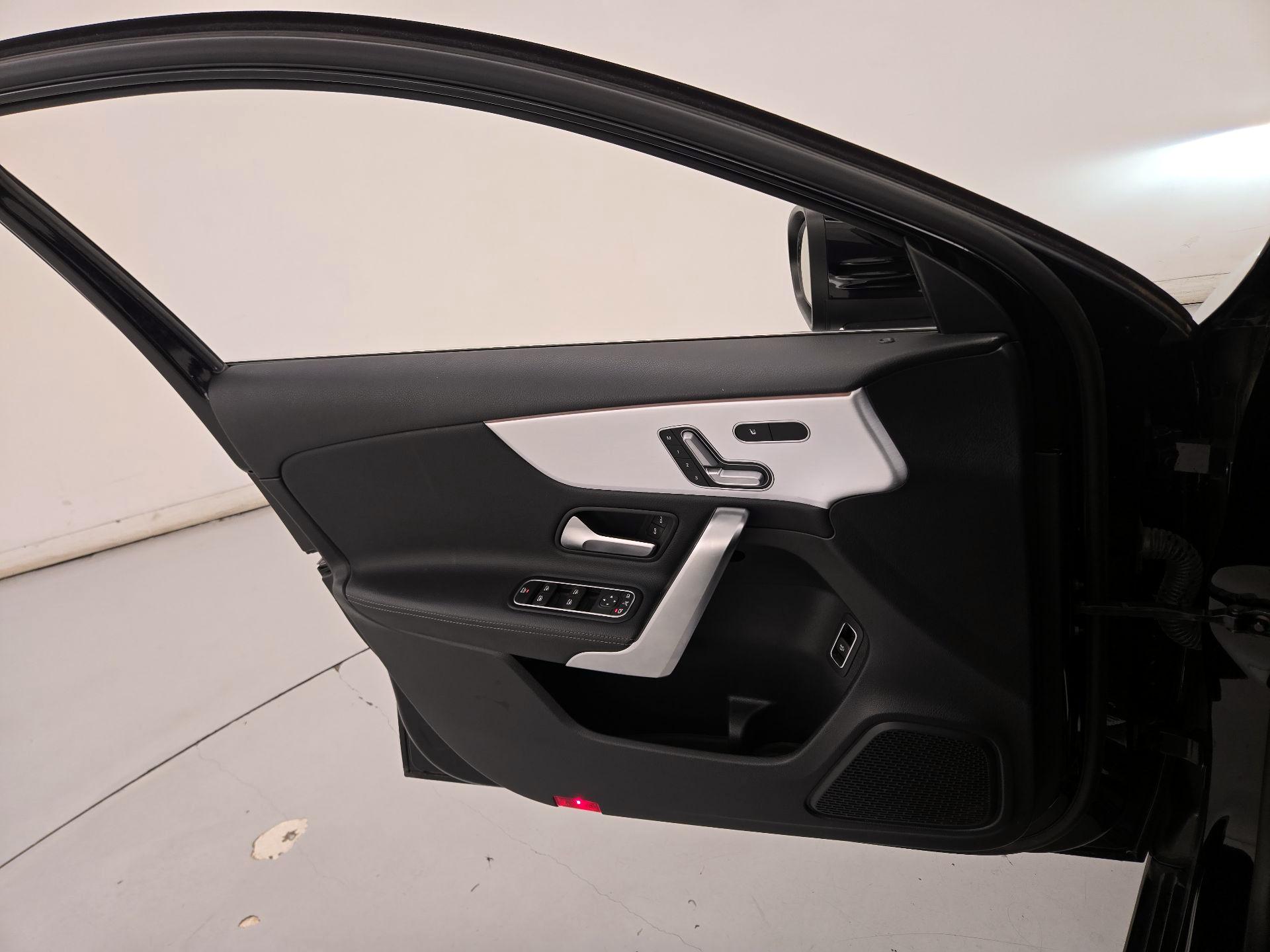 Thumbnail: 2022 Mercedes-Benz A-Class - 12