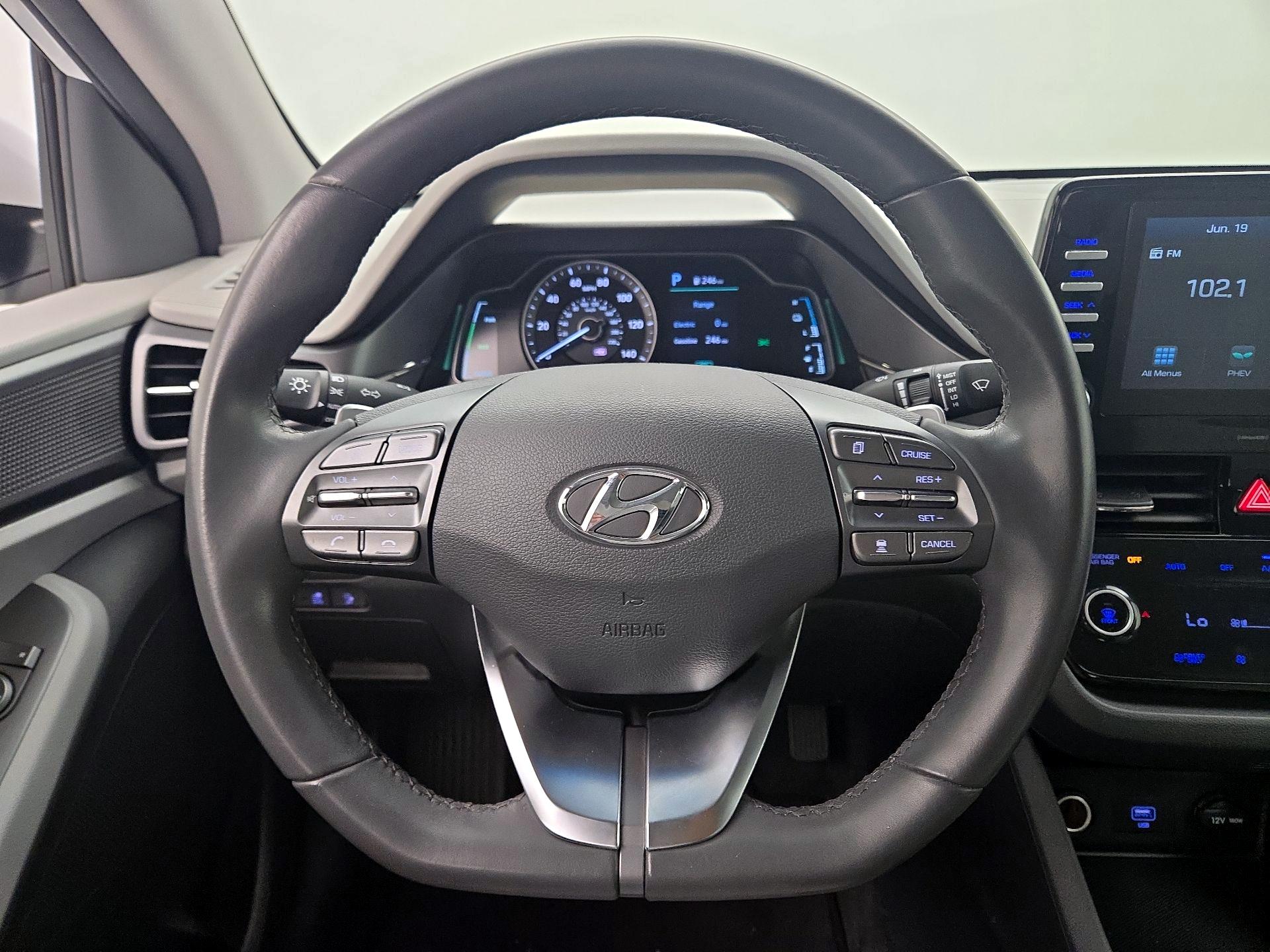 Thumbnail: 2020 Hyundai Ioniq - 10