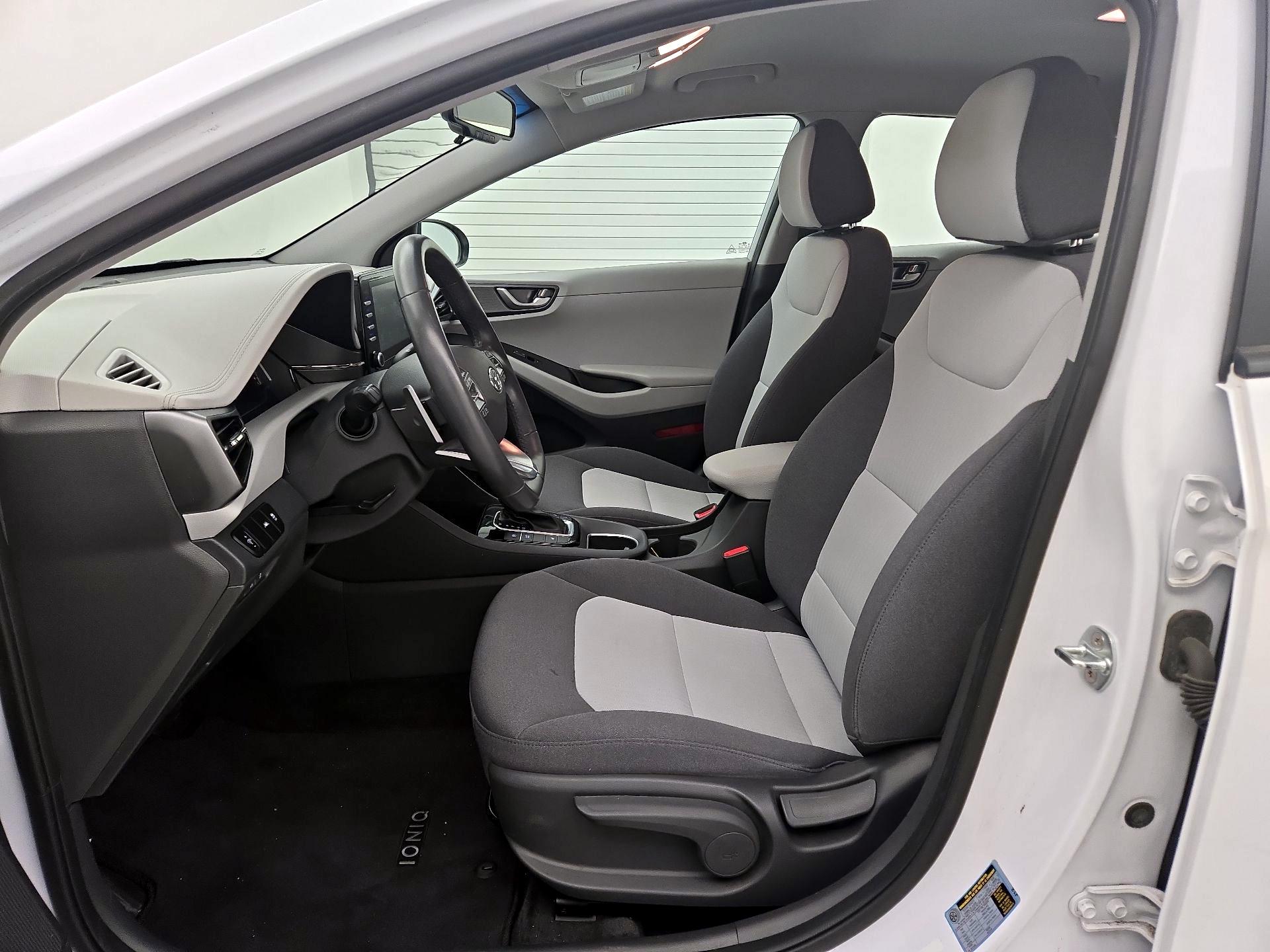 Thumbnail: 2020 Hyundai Ioniq - 11