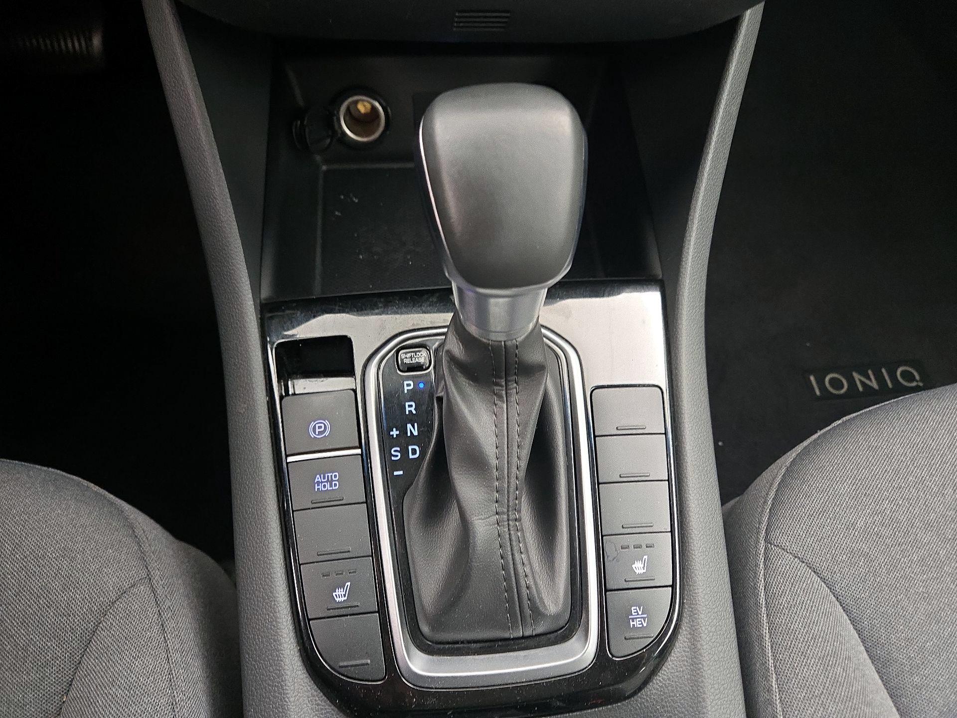 Thumbnail: 2020 Hyundai Ioniq - 17