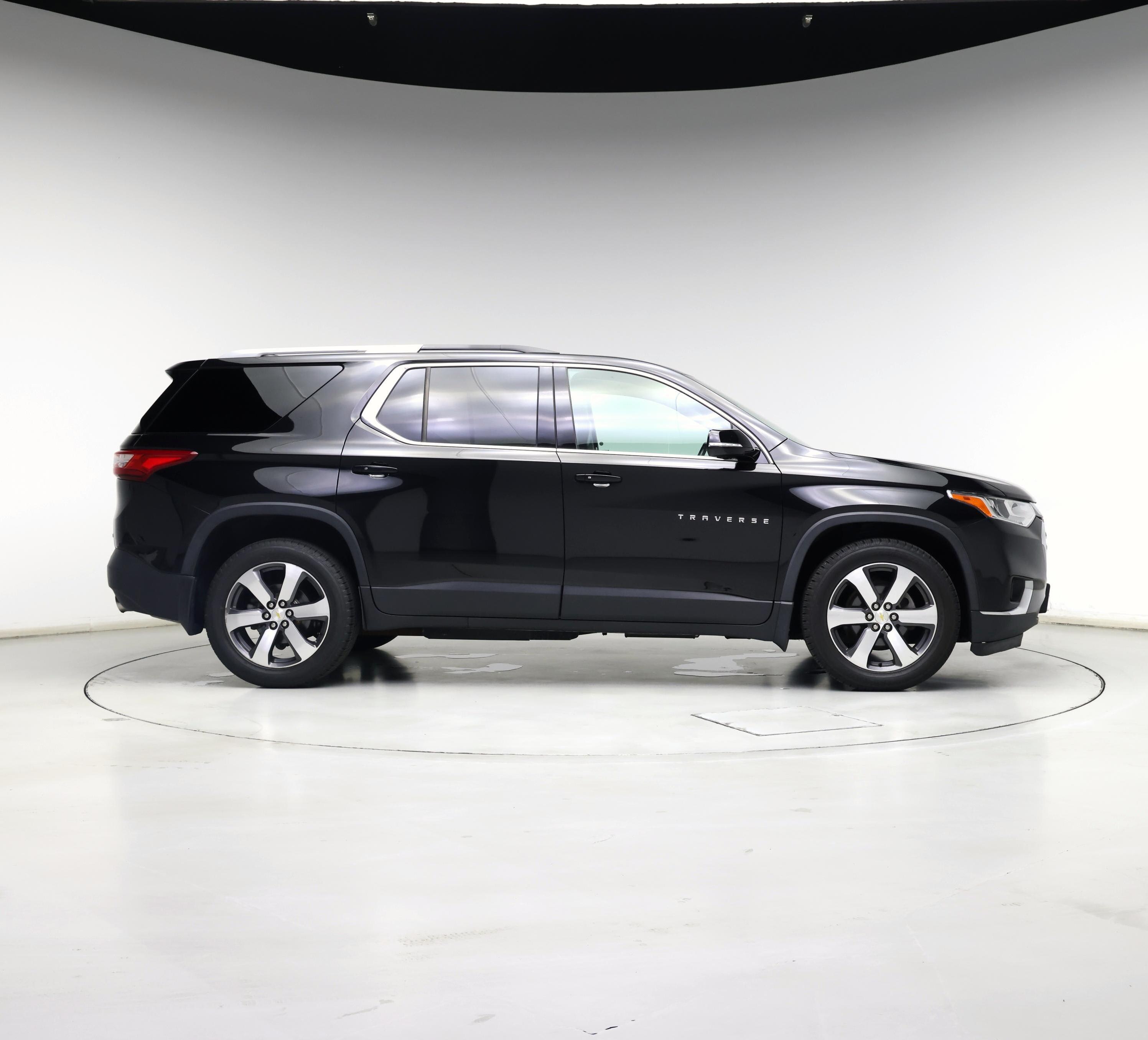 Thumbnail: 2018 Chevrolet Traverse - 7