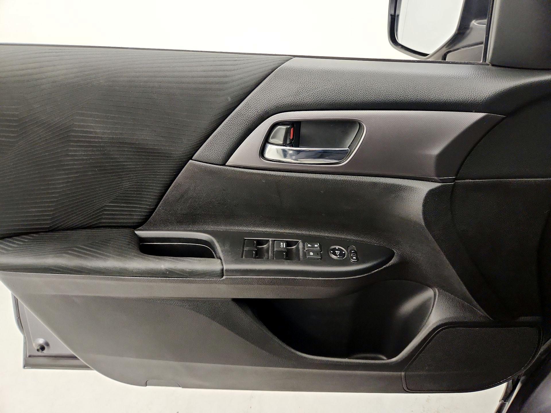 Thumbnail: 2014 Honda Accord - 12