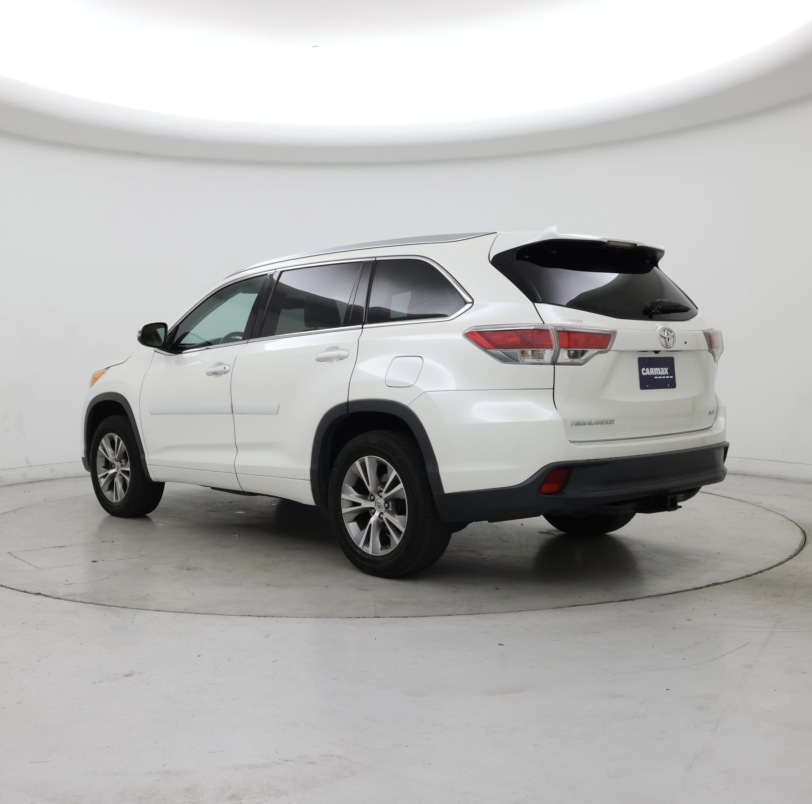 Thumbnail: 2014 Toyota Highlander - 2